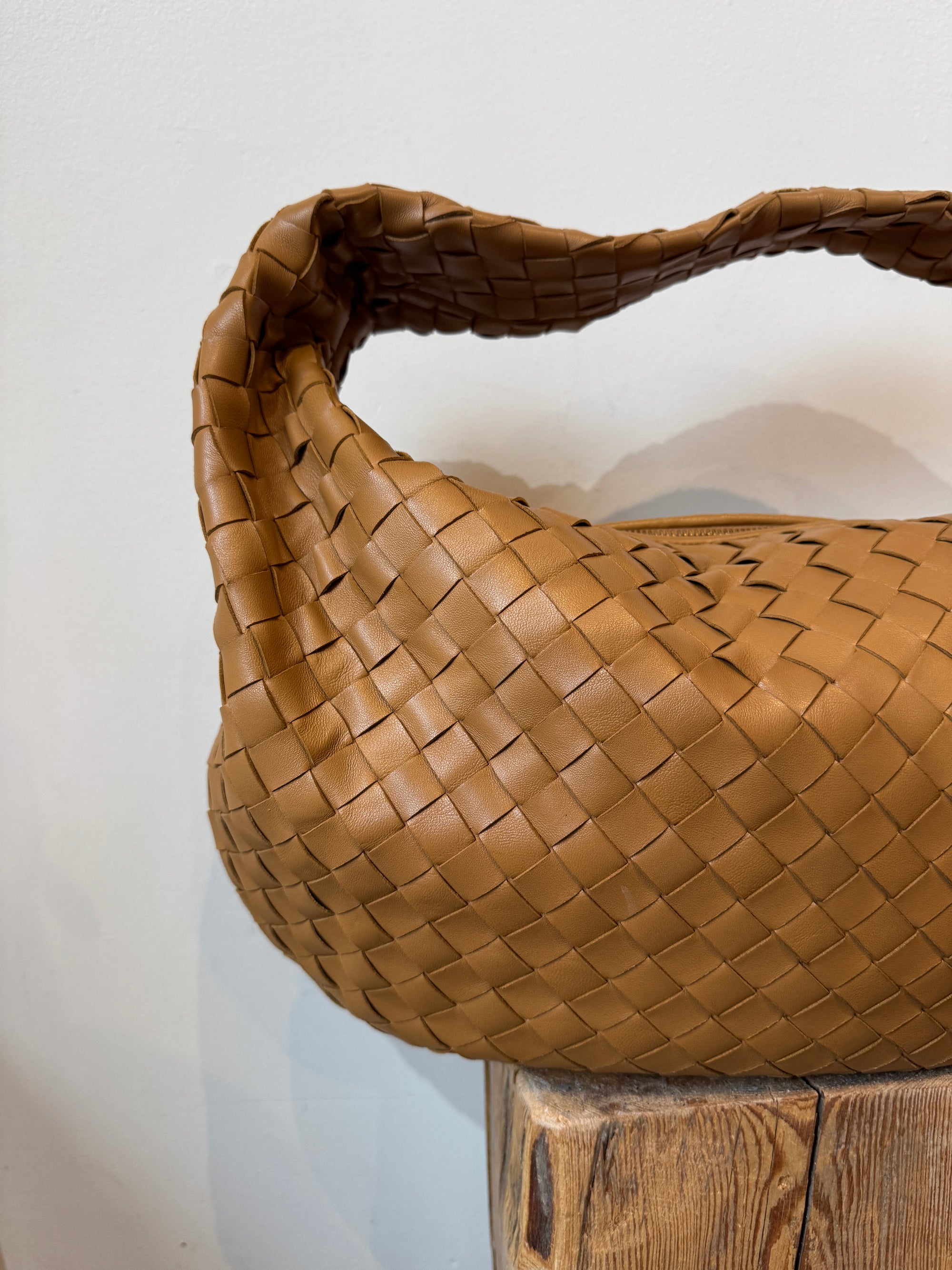 Bottega Veneta Teen Jodie Bag, Brown