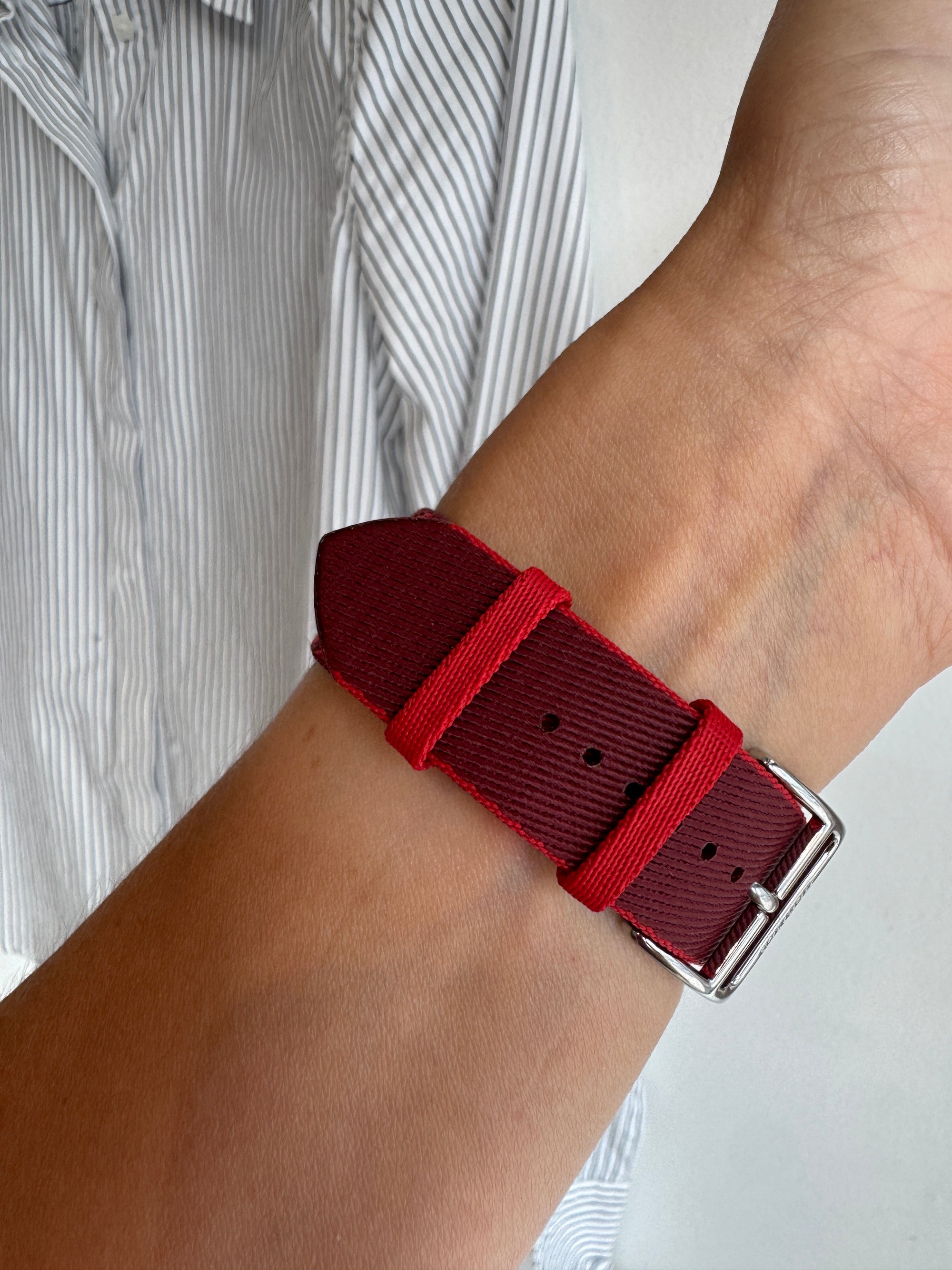 Hermès Apple Watch Strap Jumping Single Tour Red, 44mm