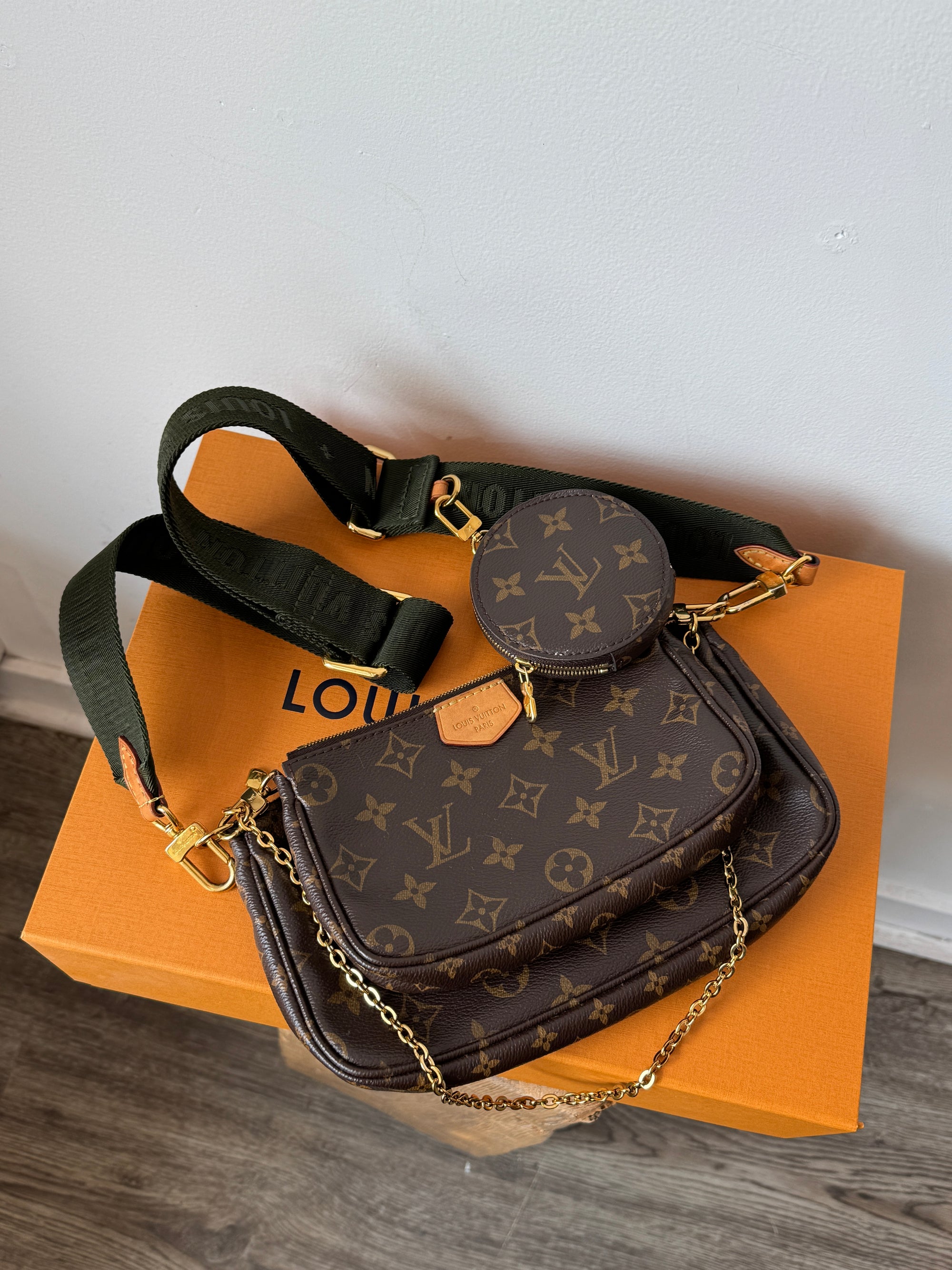 Louis Vuitton Multi Pochette Green