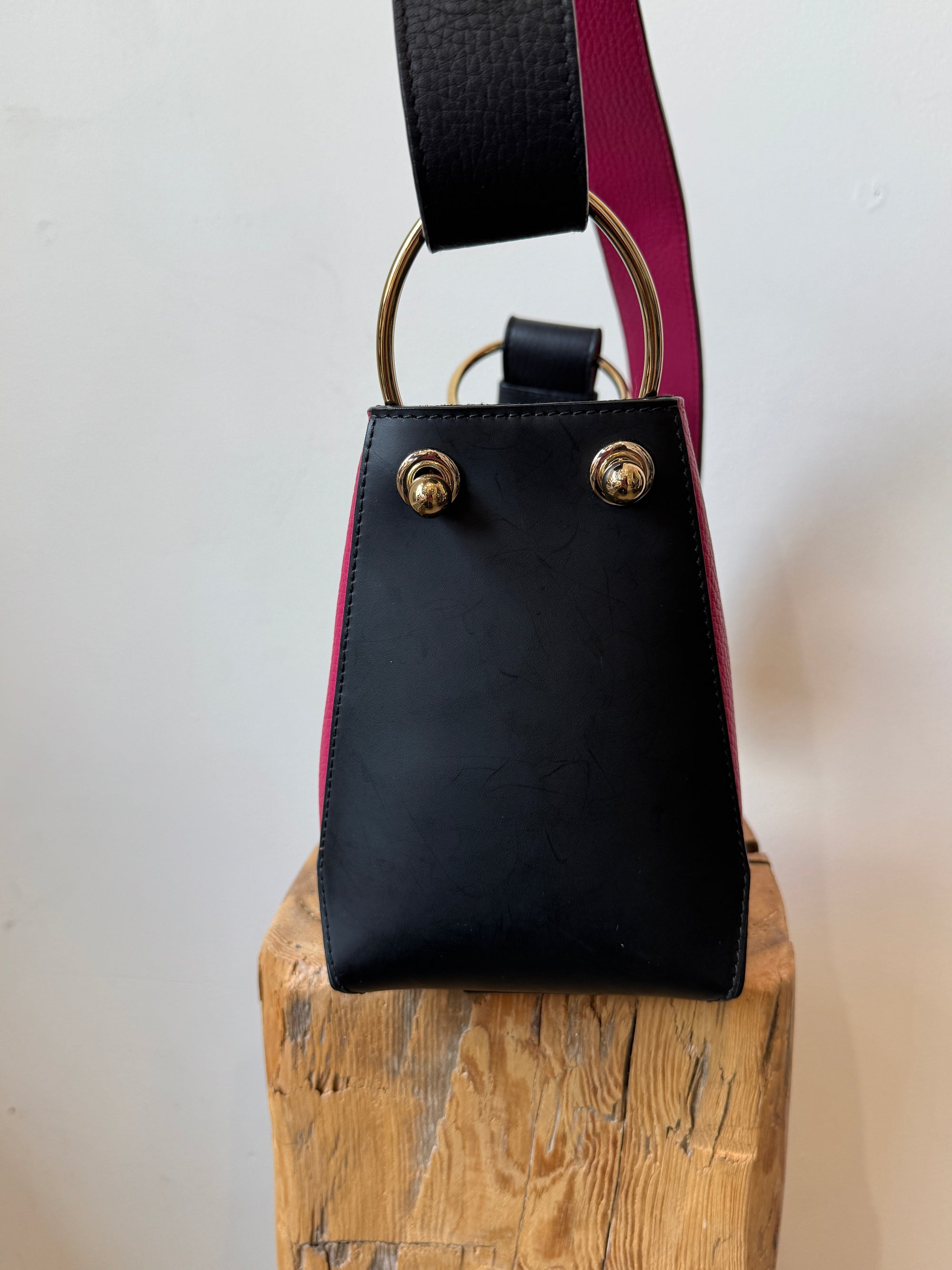 Strathberry Lana Nano Bucket Bag Magenta/Black