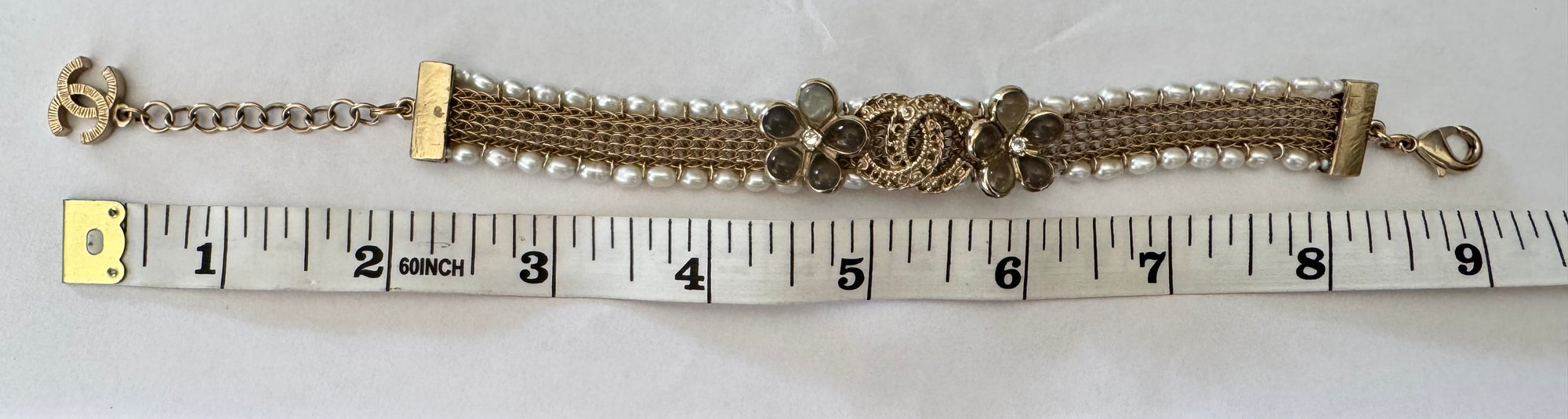 Chanel mesh/pearl CC bracelet, Fall/Winter 2018, Gold