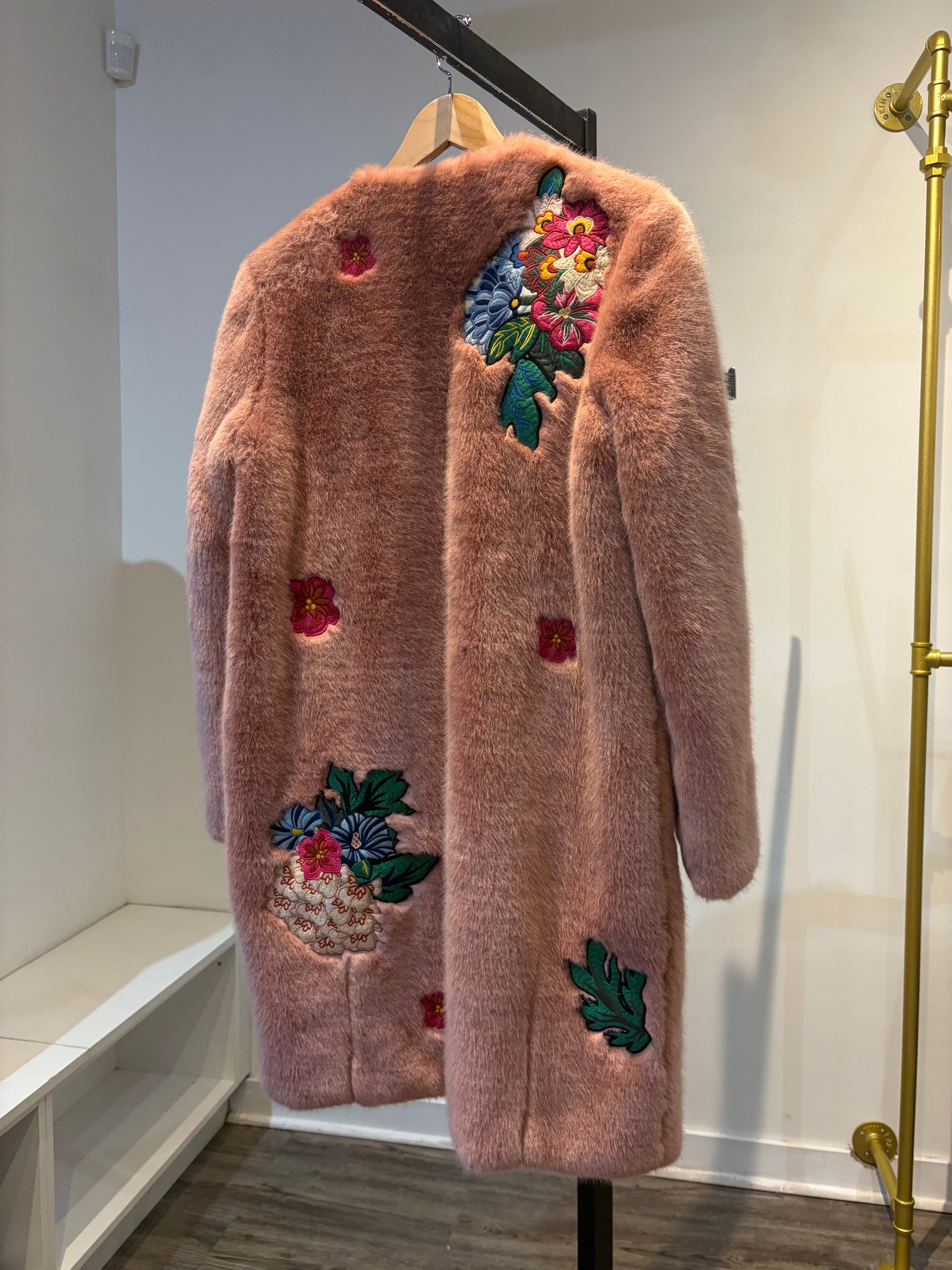 Alice + Olivia embroidered faux fur coat, Pink, Medium