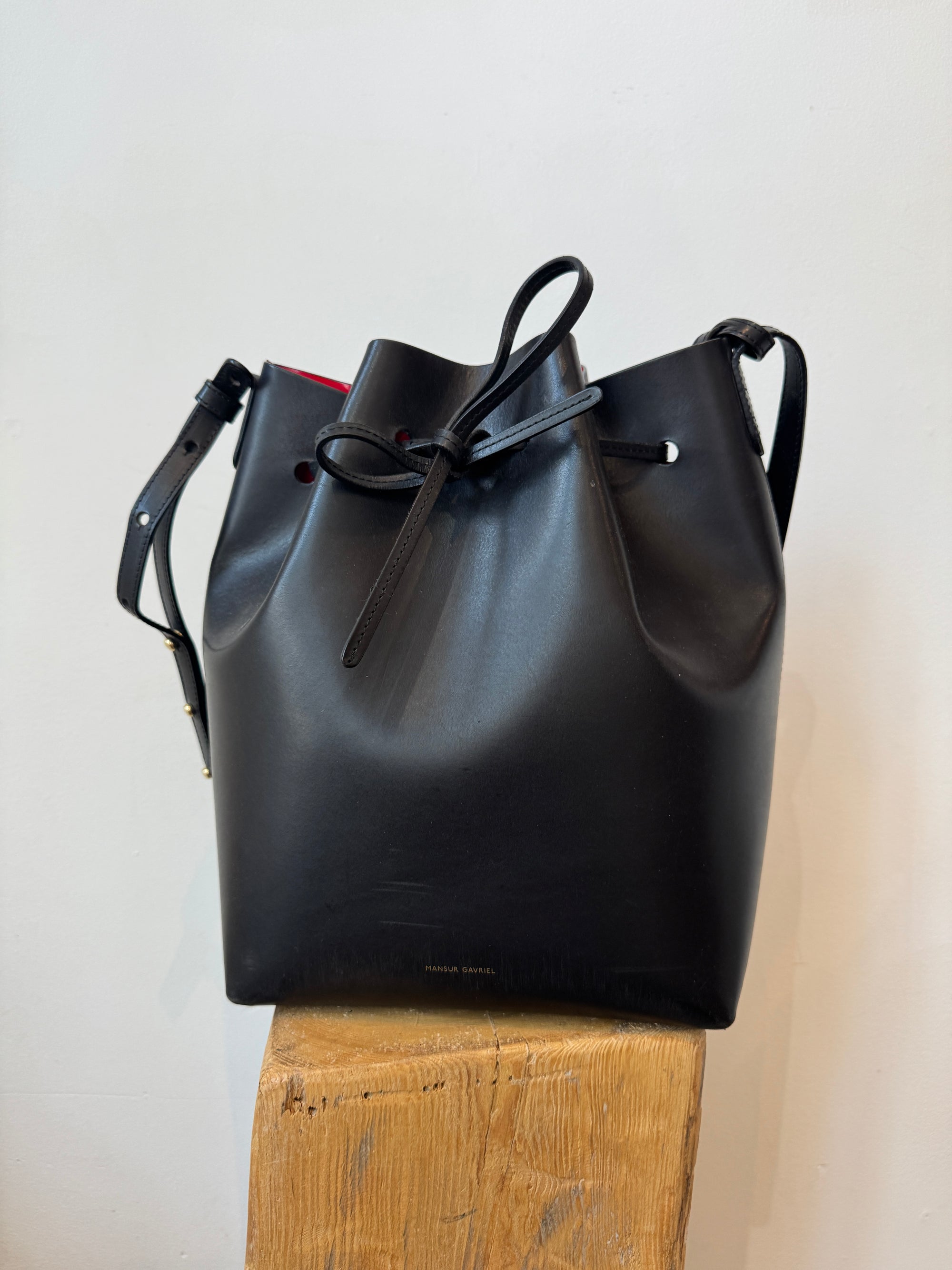 Mansur Gavriel Large Bucket Bag Black/Red