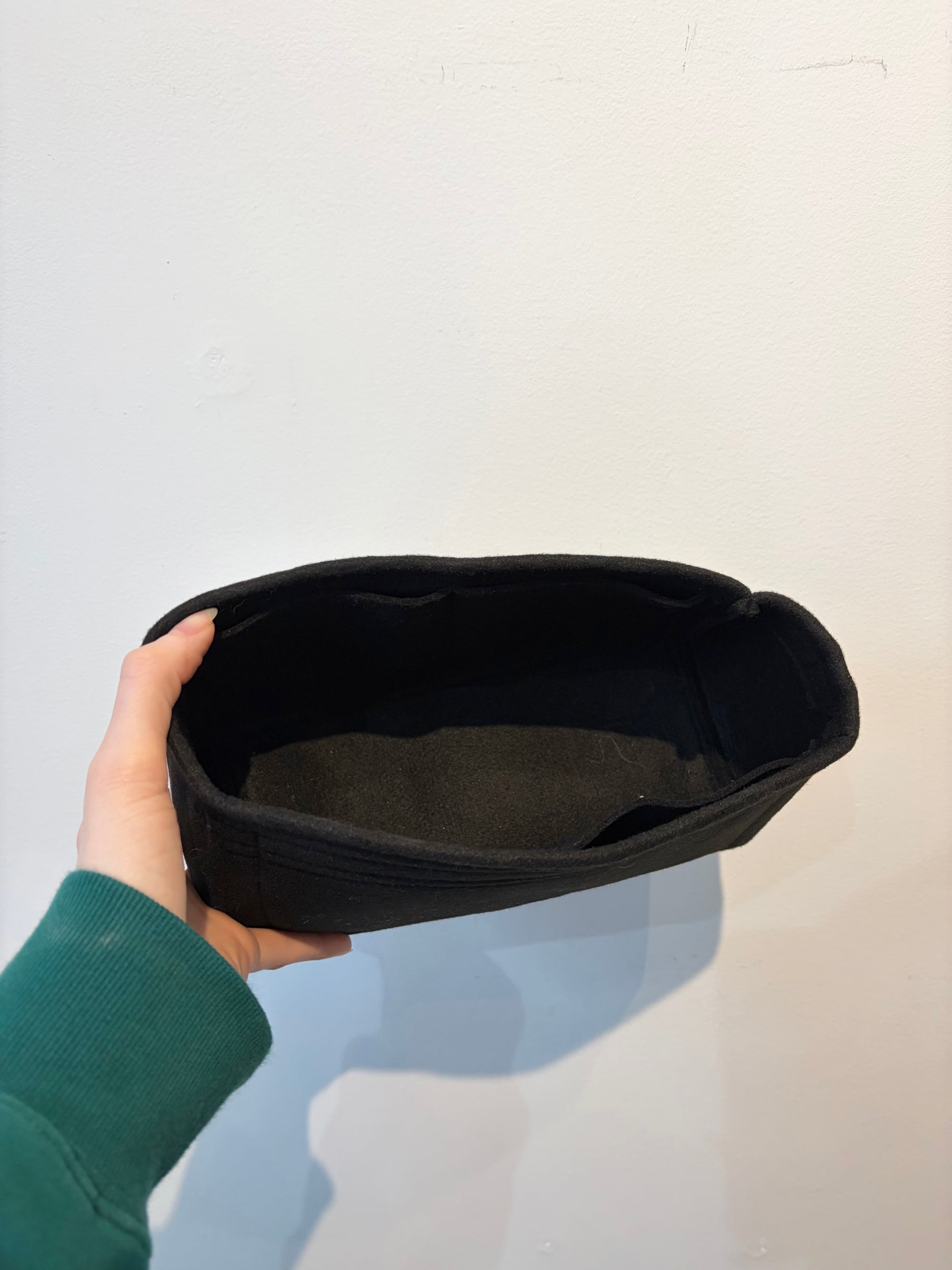 Saint Laurent Baby Sac de Jour, Handbags Black