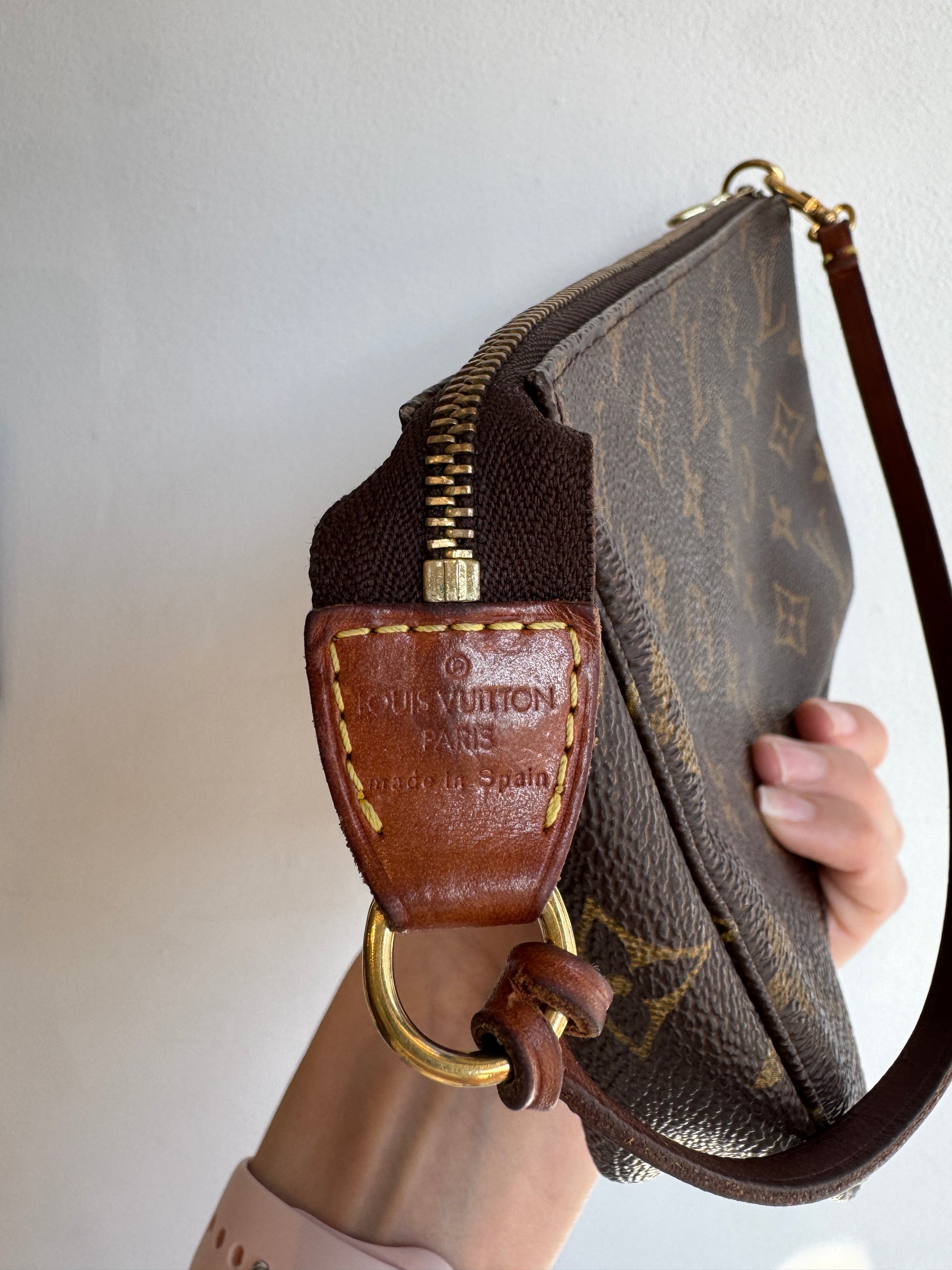 Louis Vuitton Pochette 2002, Brown Monogram