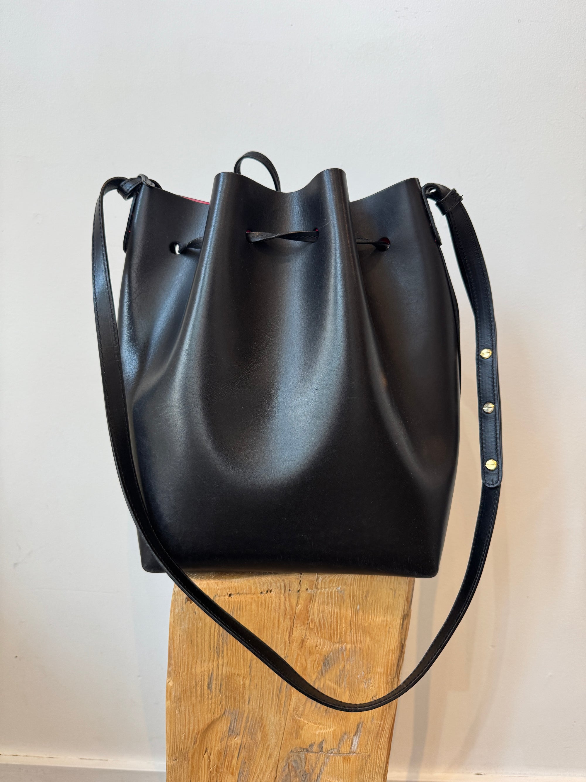 Mansur Gavriel Large Bucket Bag Black/Red