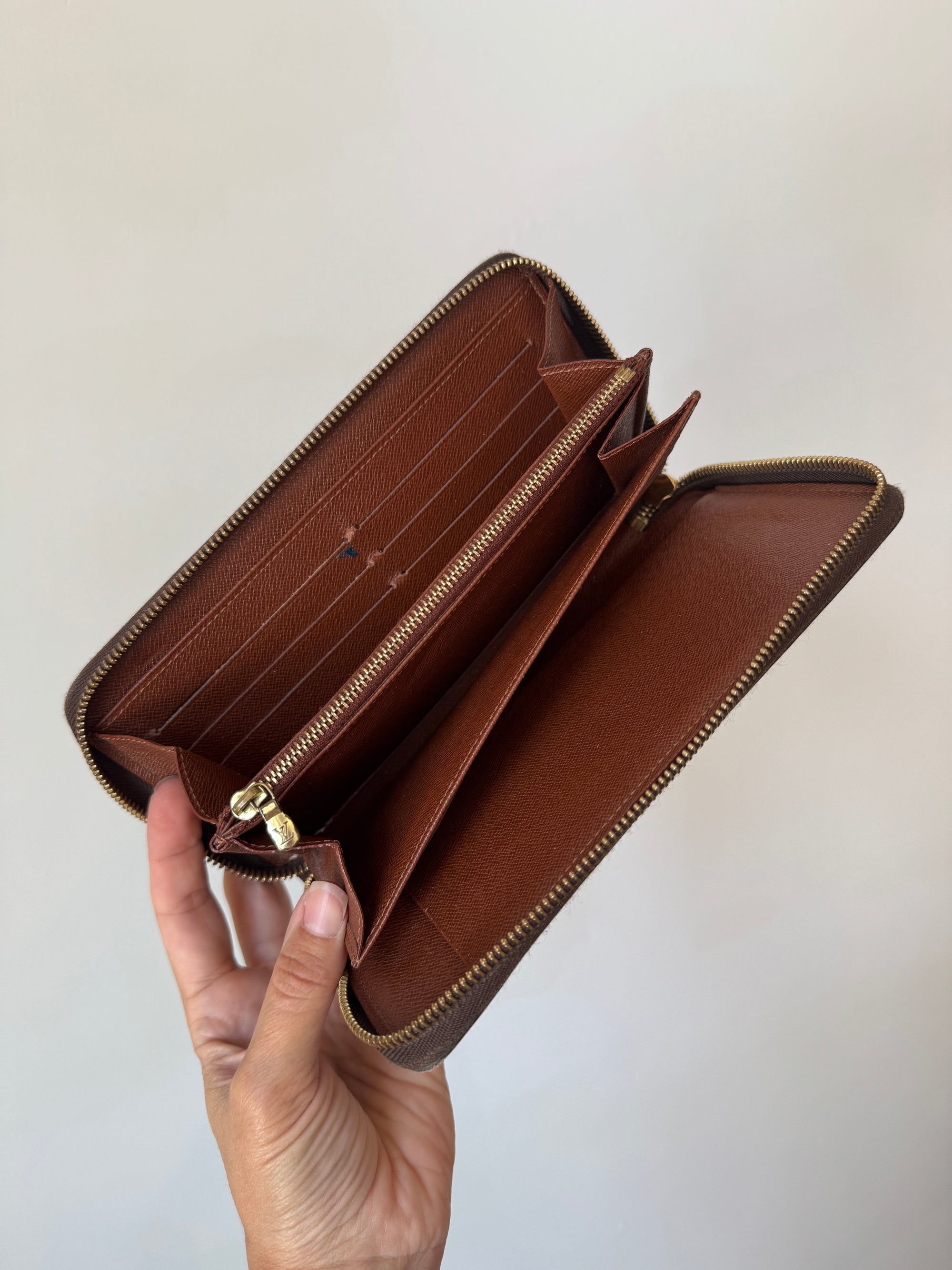 Louis Vuitton Large Bifold Zip Wallet Monogram