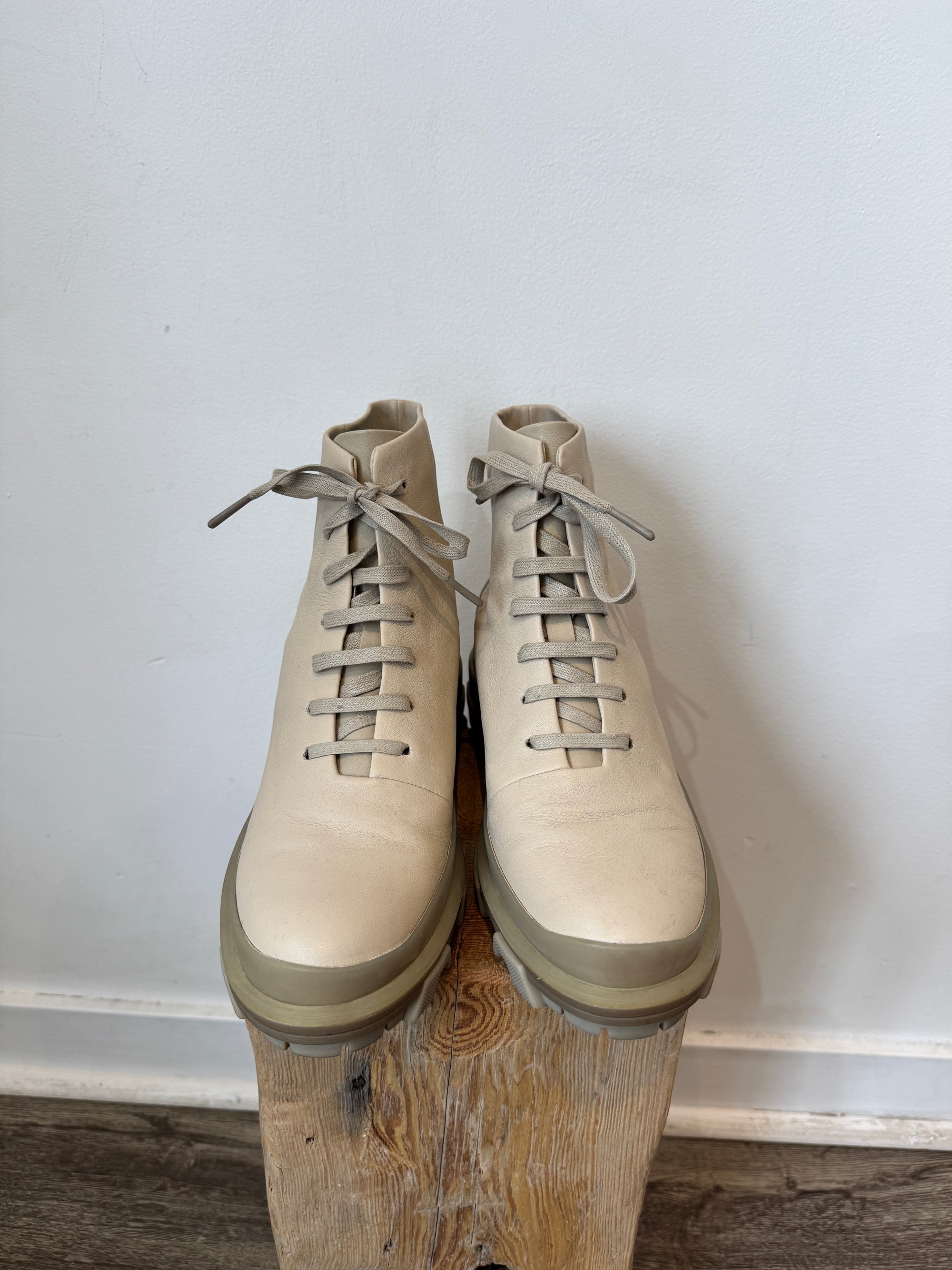 Rag & Bone Shiloh Hiker Boot, Cream, 39.5
