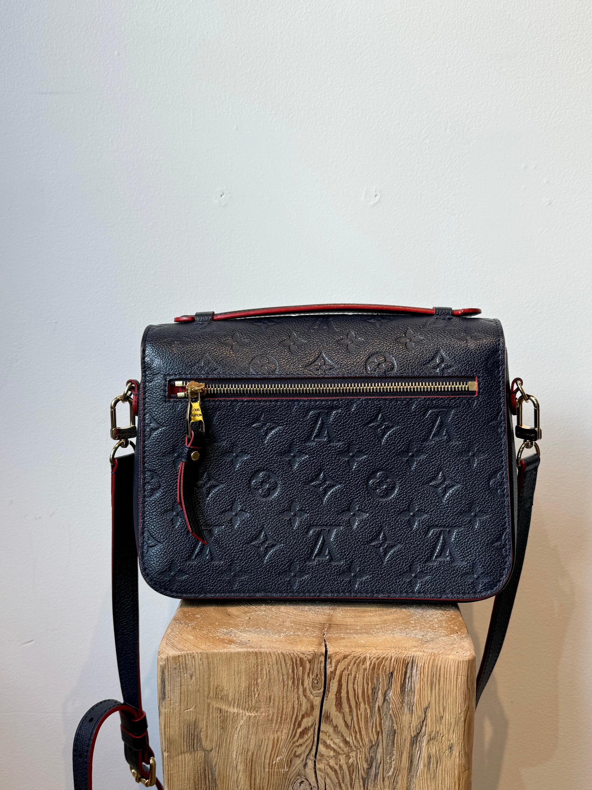 Louis Vuitton Pochette Métis, Navy