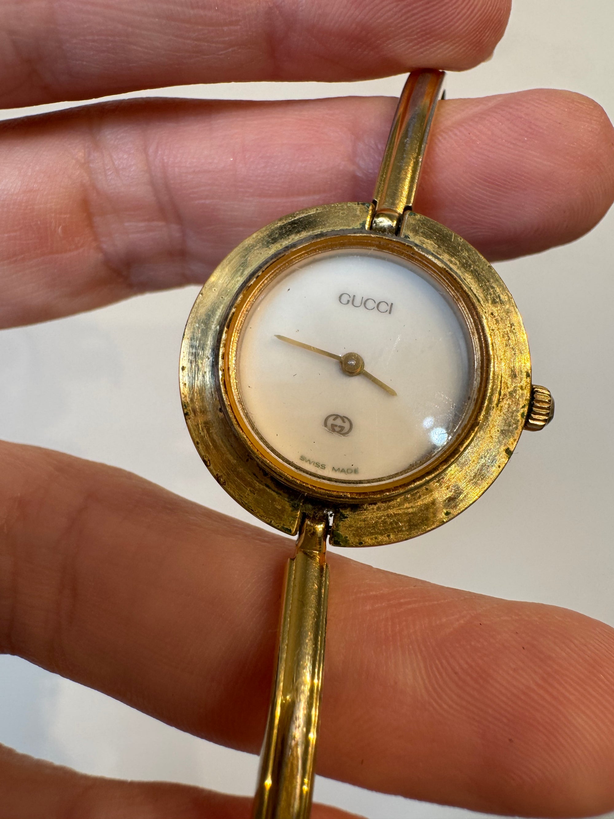 Gucci Vintage Change Bezel 11 Watch, Gold