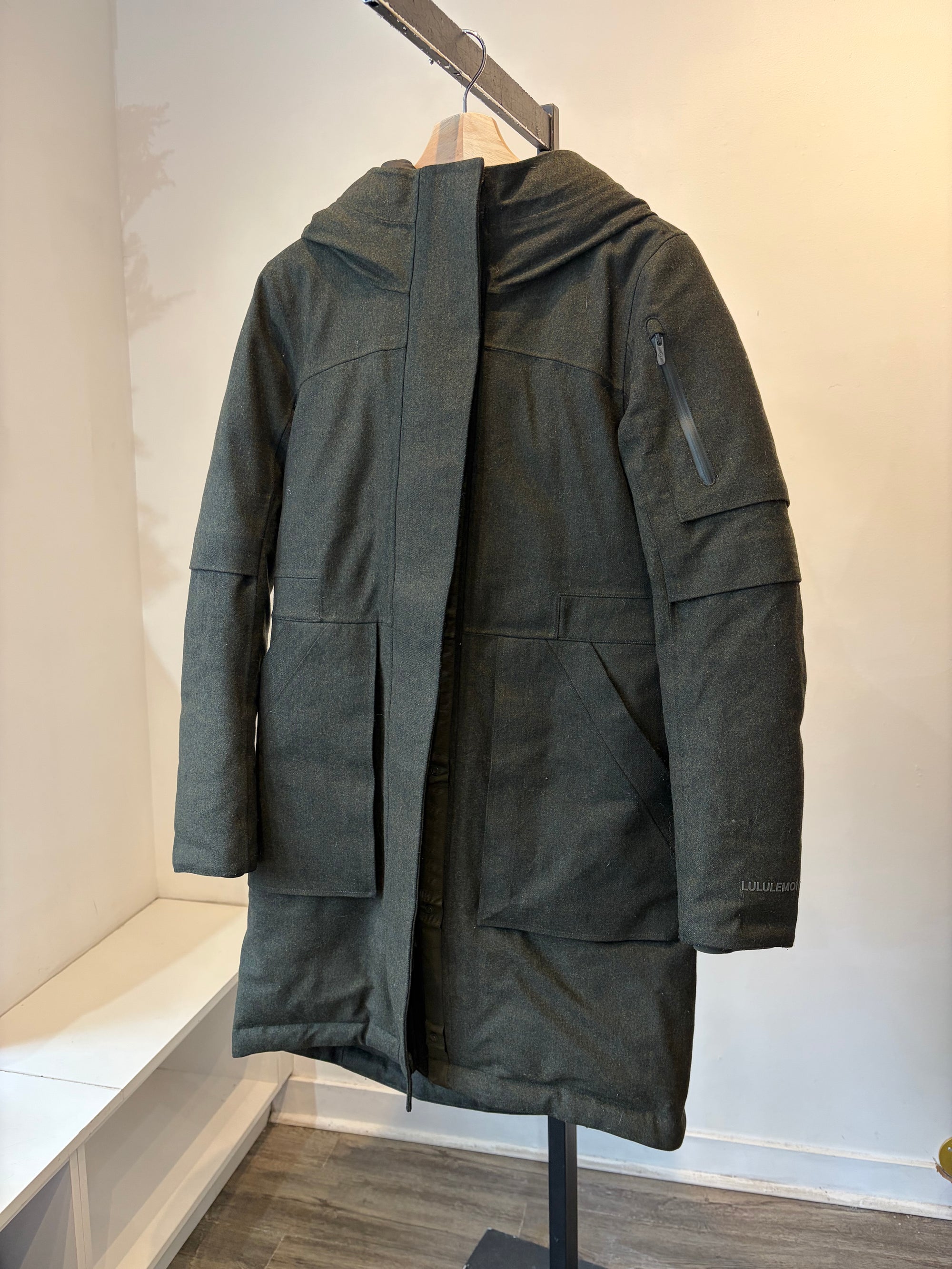 Lululemon Winter Warrior Parka, Dark green, 4