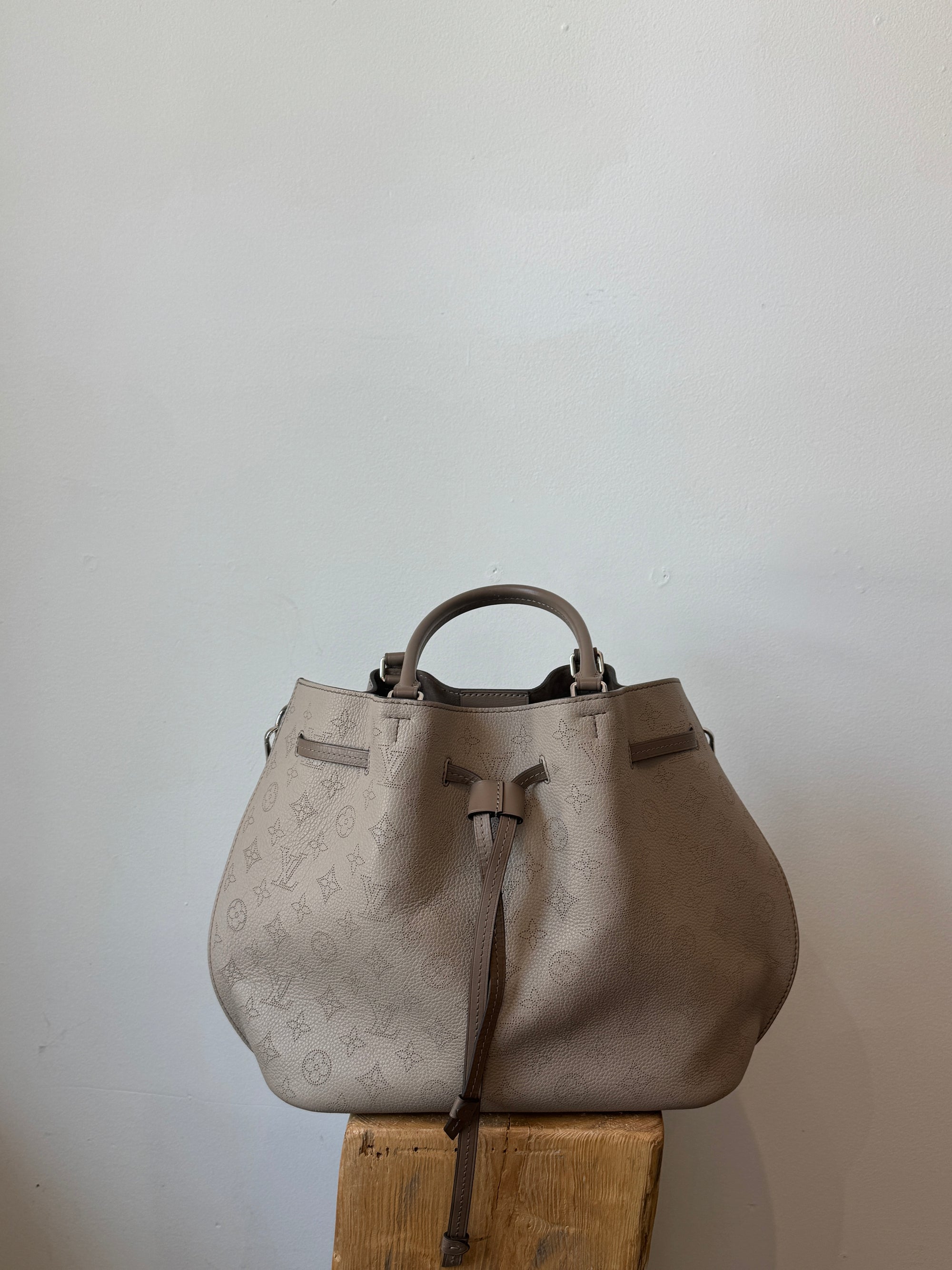 Louis Vuitton Monogram Girolata Mahina Galet Shoulder Bag