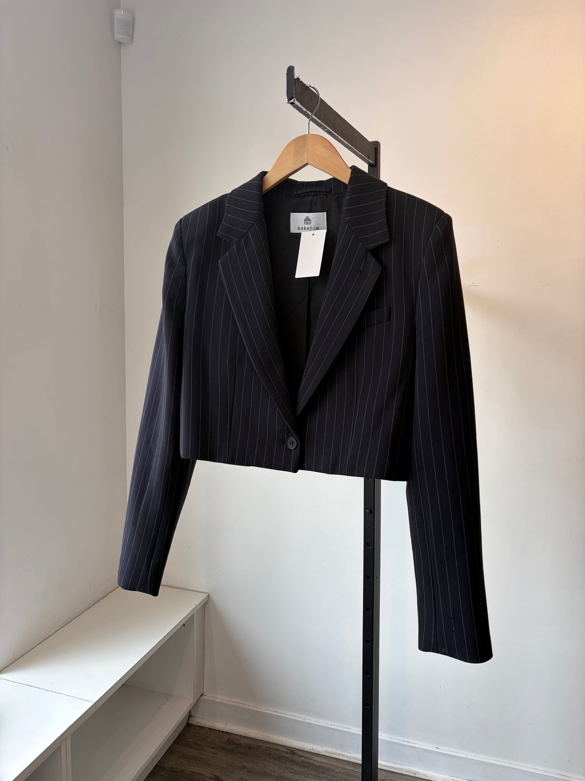 Babaton, Cropped Blazer Navy and White, Medium