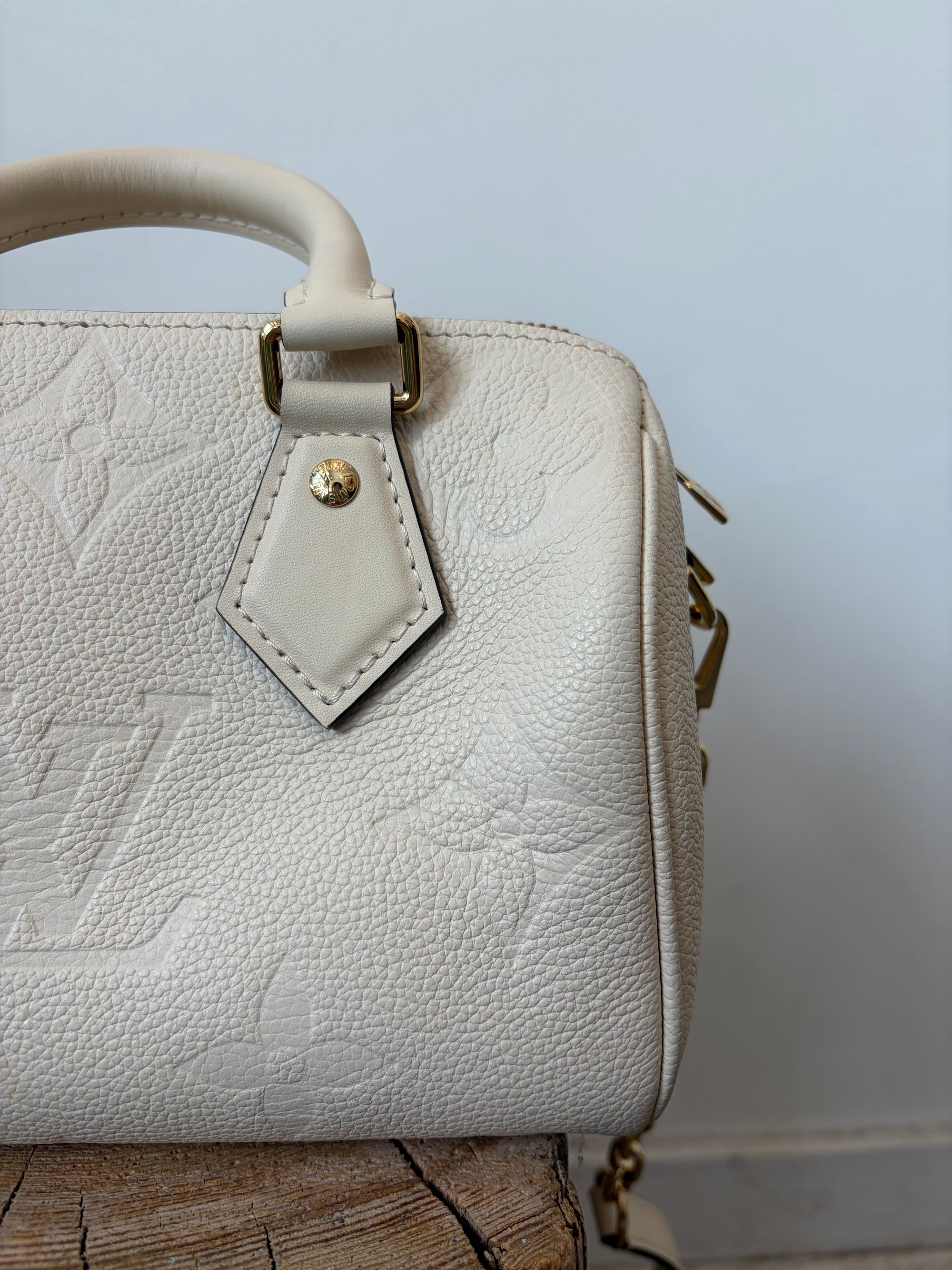 Louis Vuitton Speedy Bandoulière 20, Cream