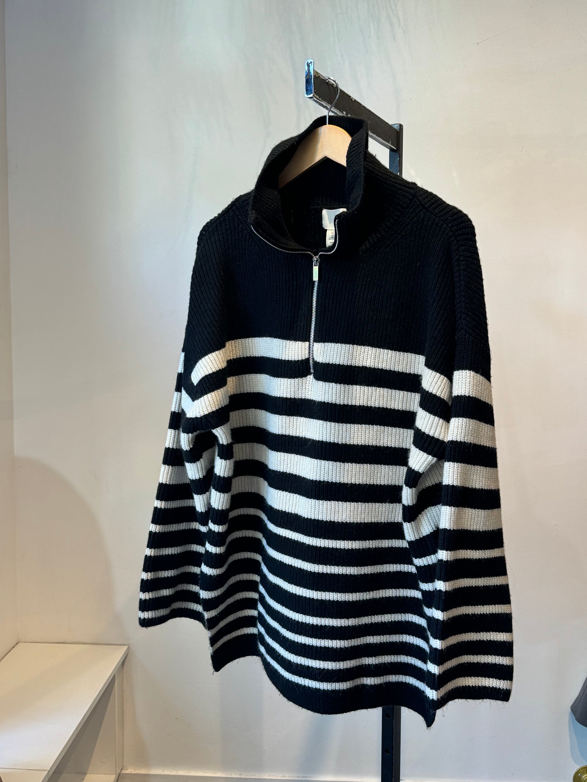 H&M 1/4 Zip Sweater Striped, Large