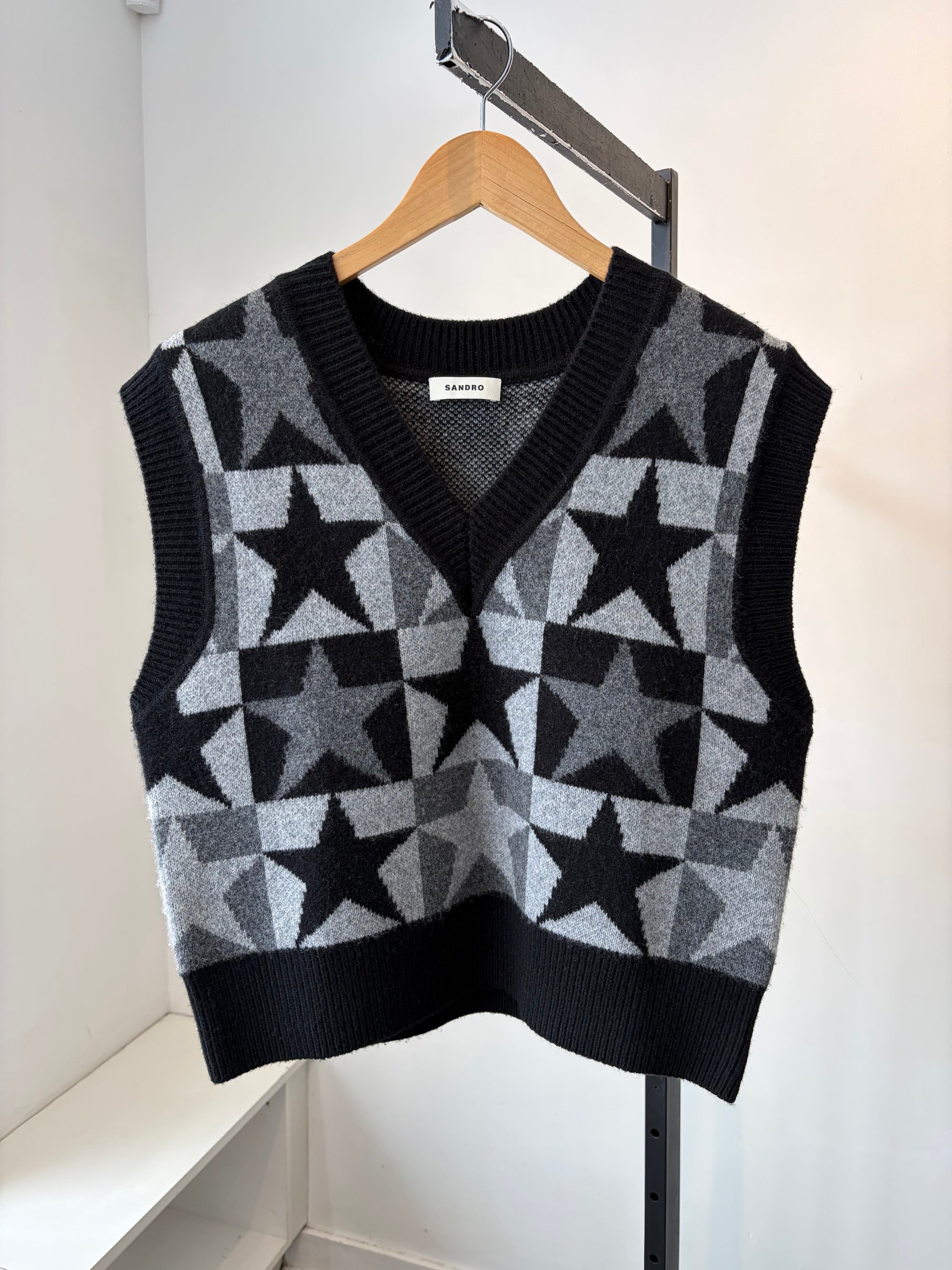 Sandro Star Jacquard Knit Vest, Black Grey, 1 (XS/S)