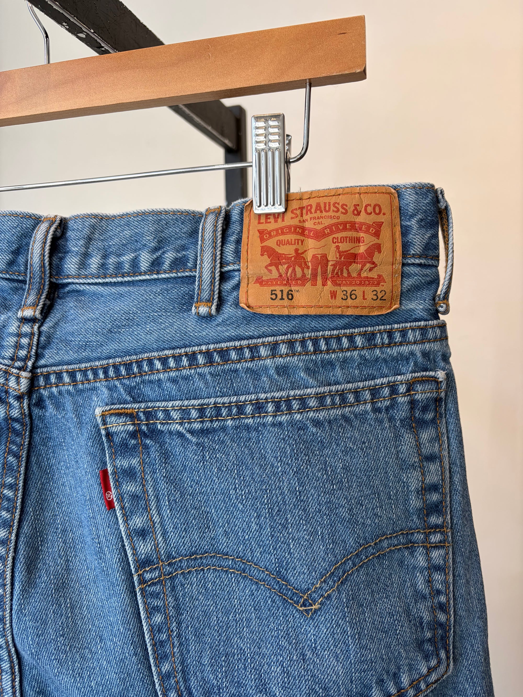 Levi’s 516 'Blank Red Tag' Denim, Blue, Fit size 30-31 waist