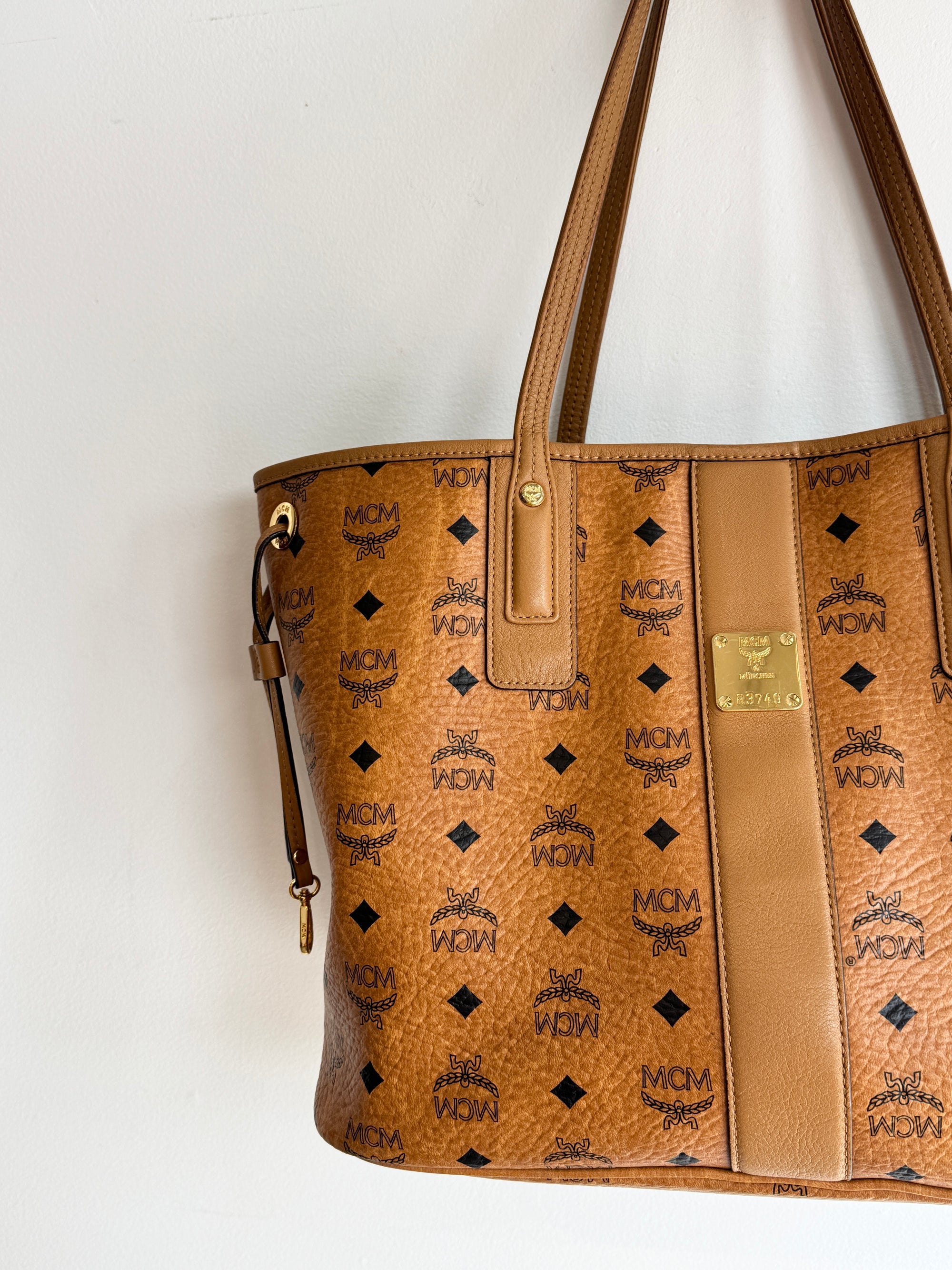 MCM Medium Liz Reversible Shopper Brown