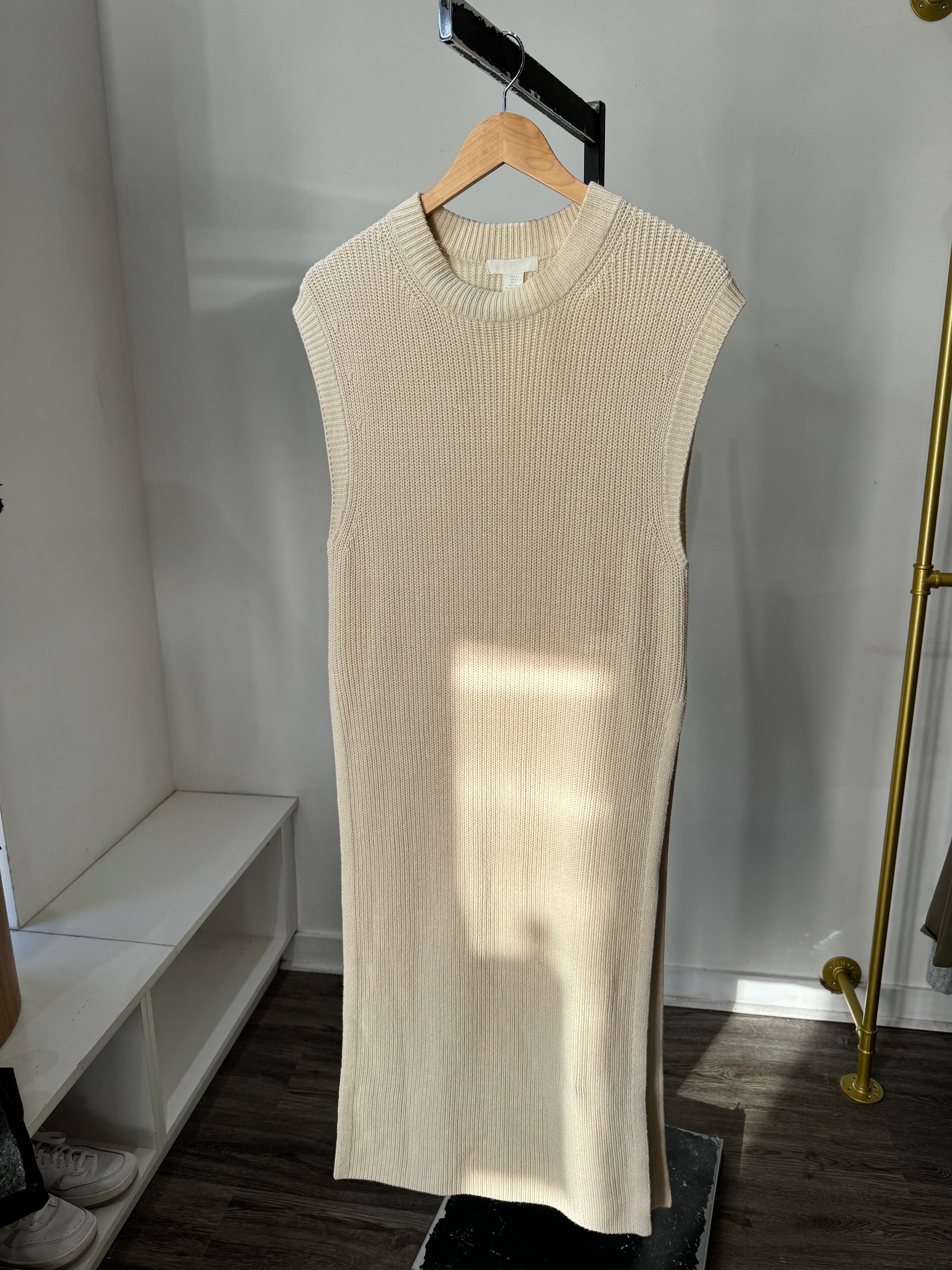 H&M sleeveless knit long tunic sweater