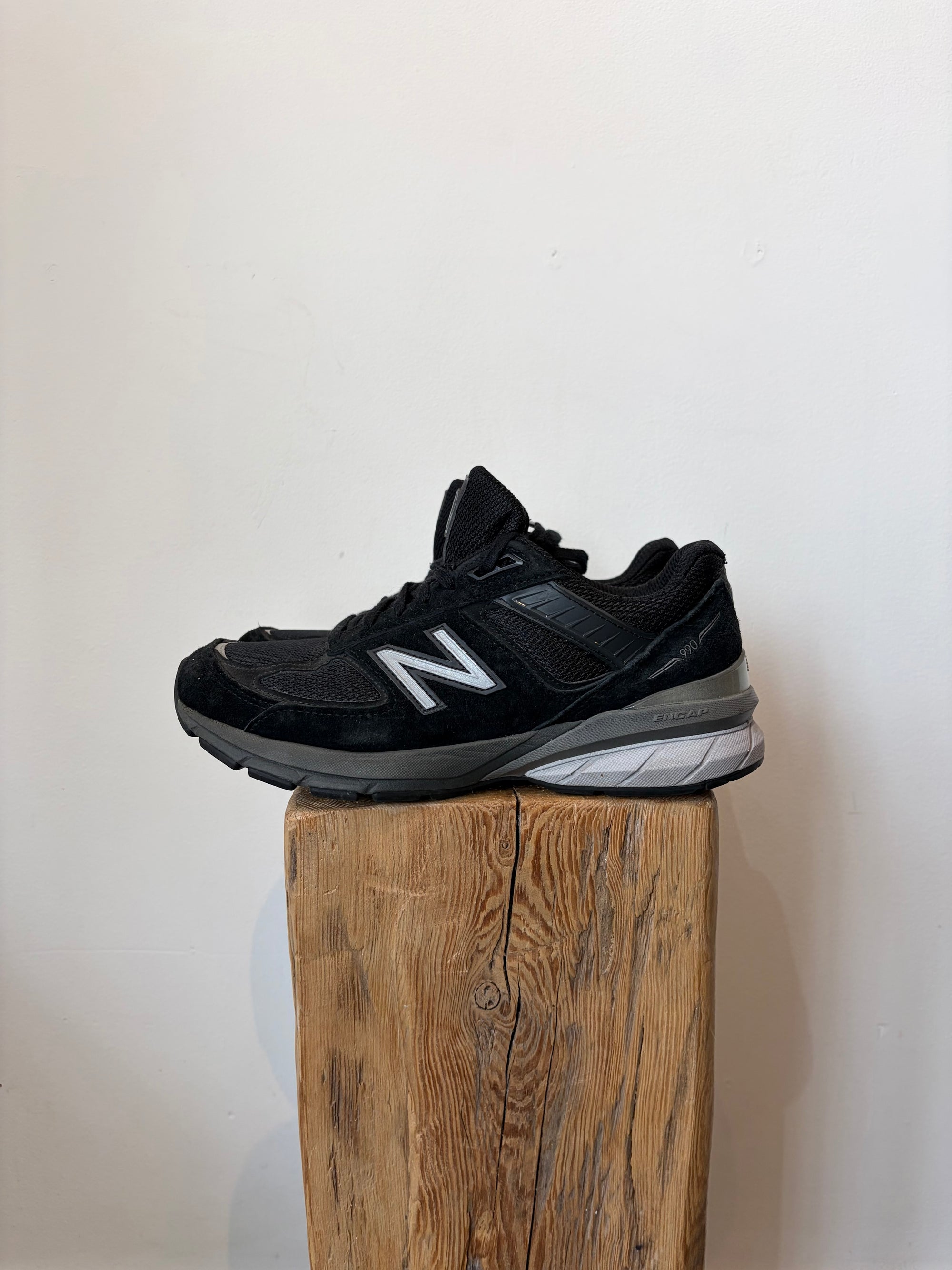 New Balance Shoes, 990 V5 Black, 6 M (7.5 W)