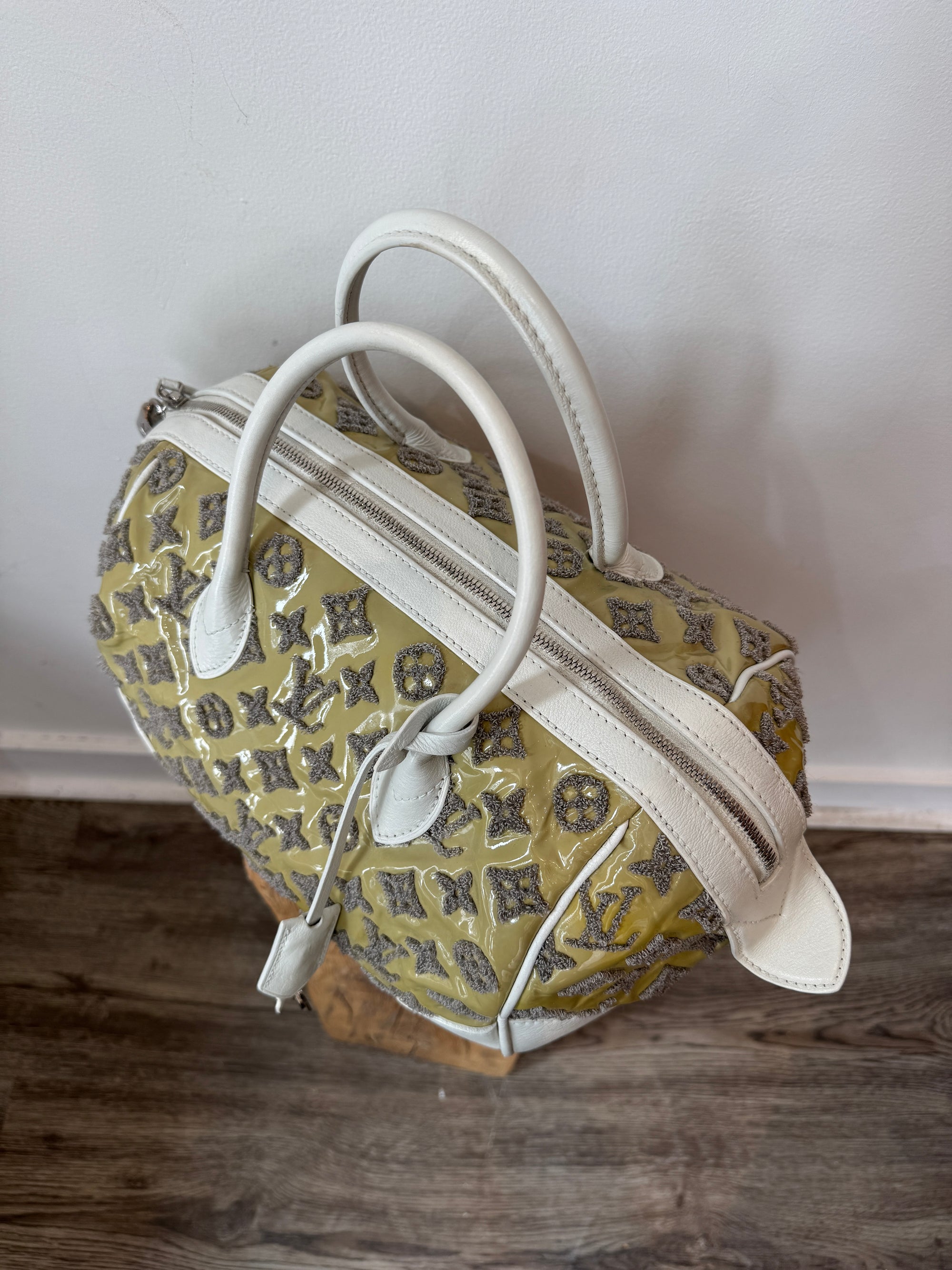 Louis Vuitton 2012 Bouclettes Speedy Round White/Grey