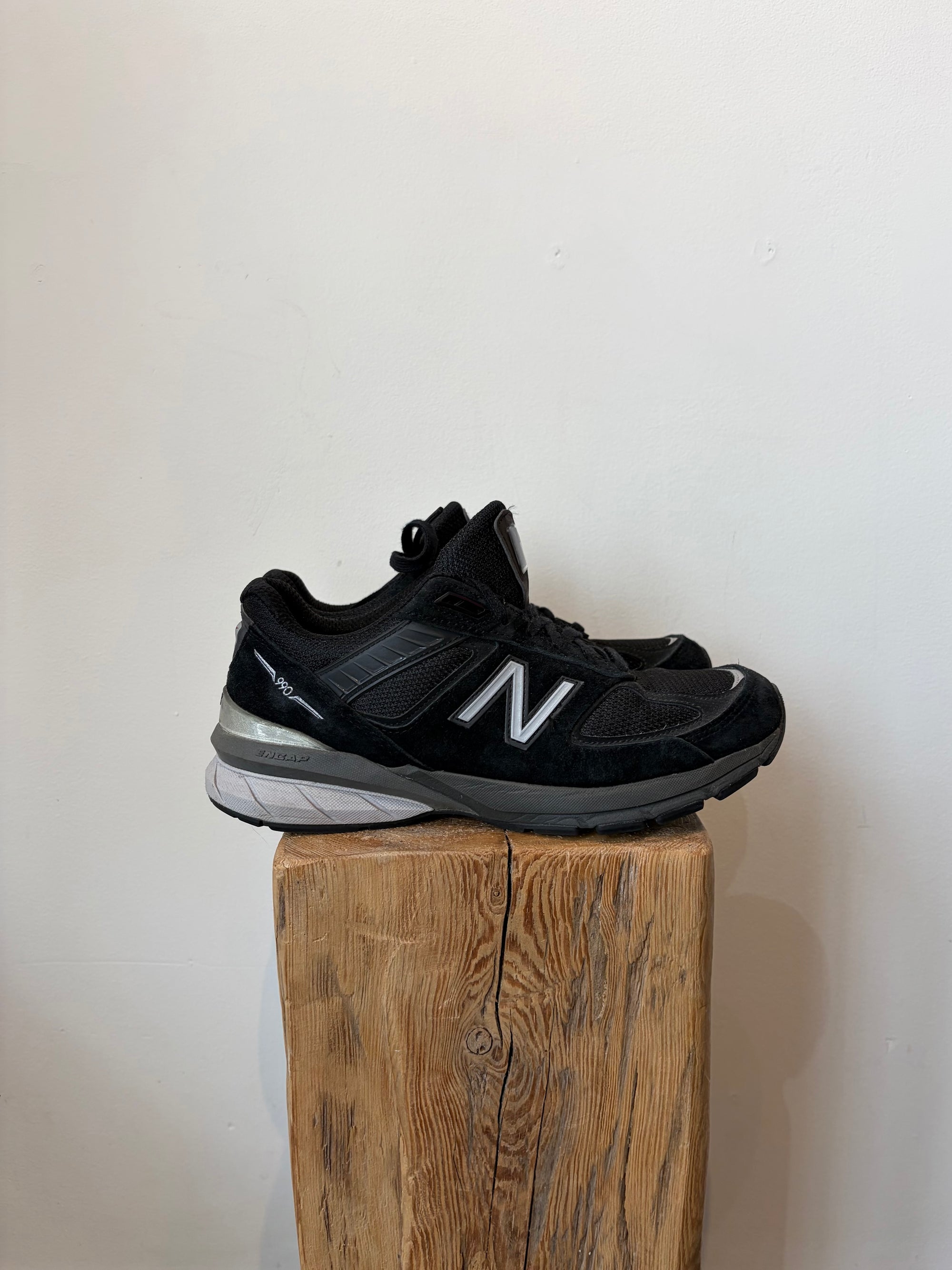 New Balance Shoes, 990 V5 Black, 6 M (7.5 W)