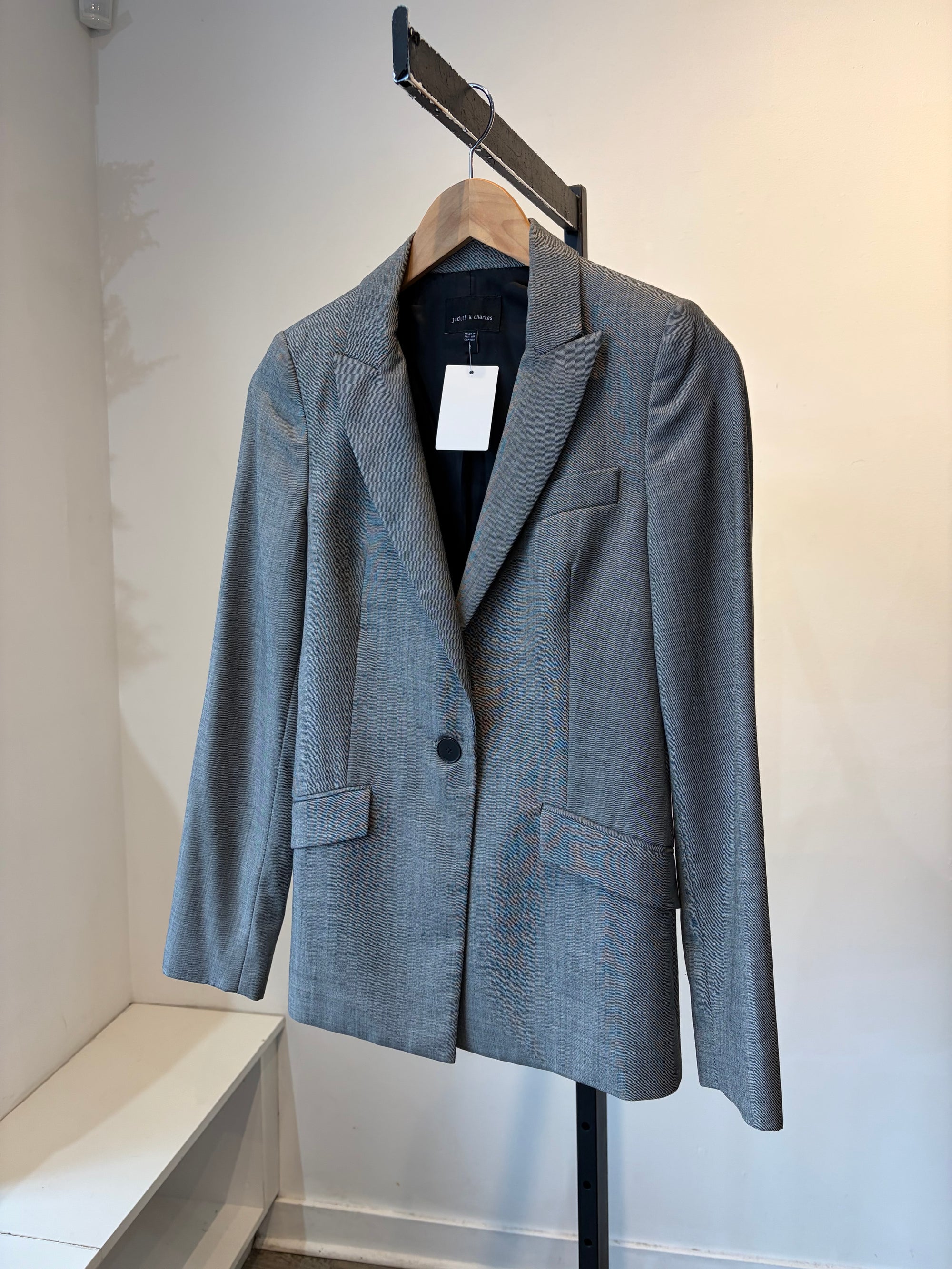 Judith & Charles, 100% wool Exterior Fitted Blazer, Grey, 2