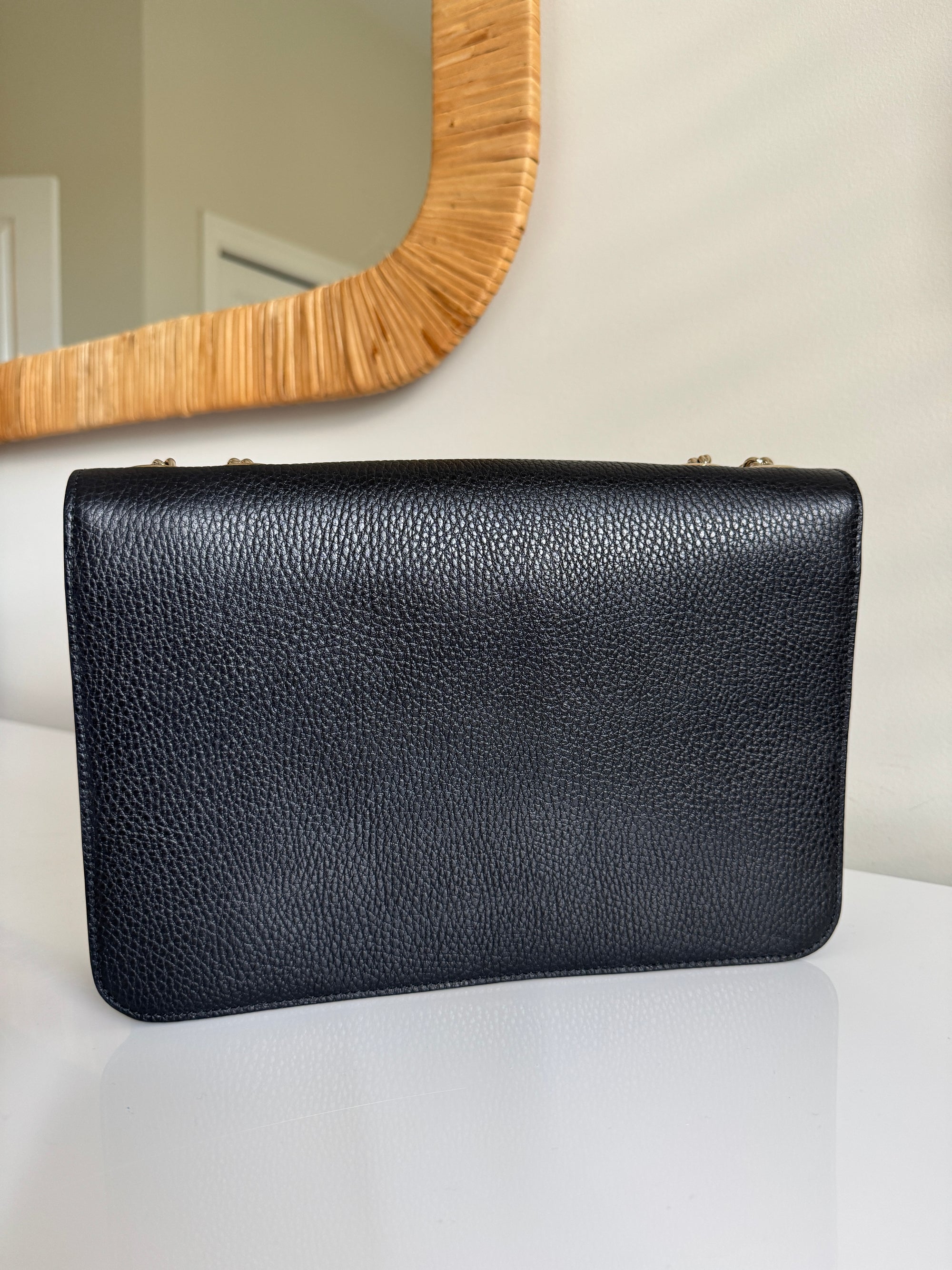 Gucci Interlocking G chain handbag, medium, Black