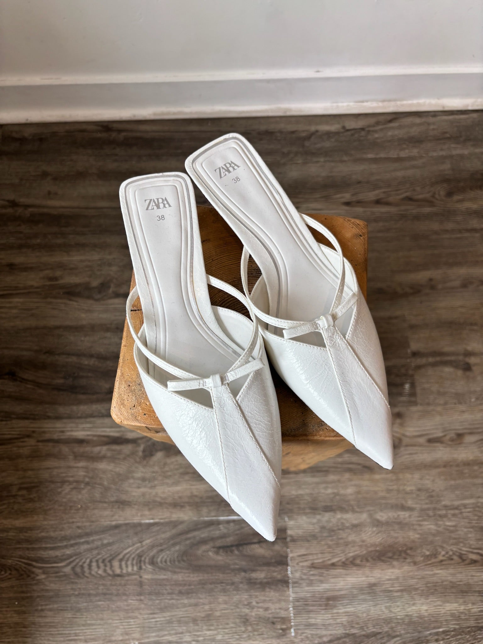 Zara white pointed toe kitten heel mules, size 38