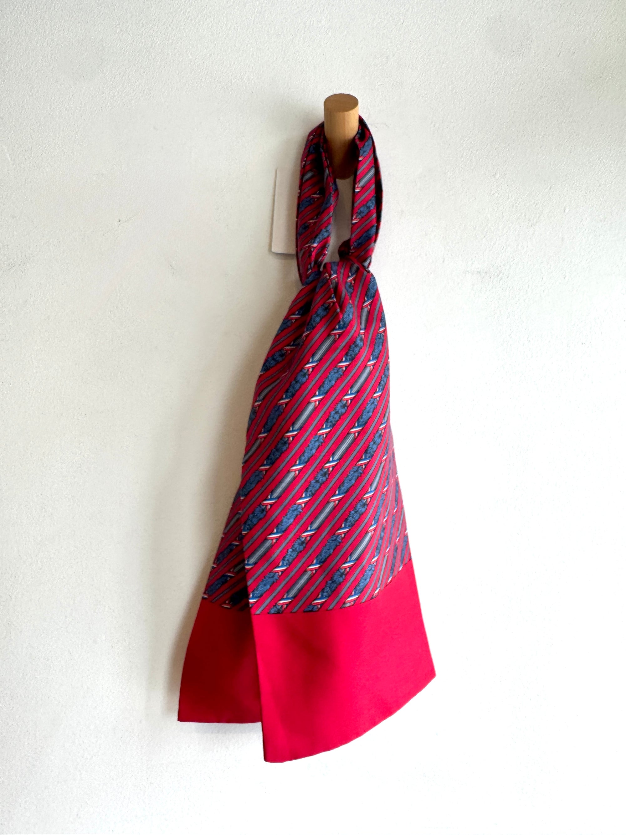 Hermès 100% silk ascot tie, red/blue printed