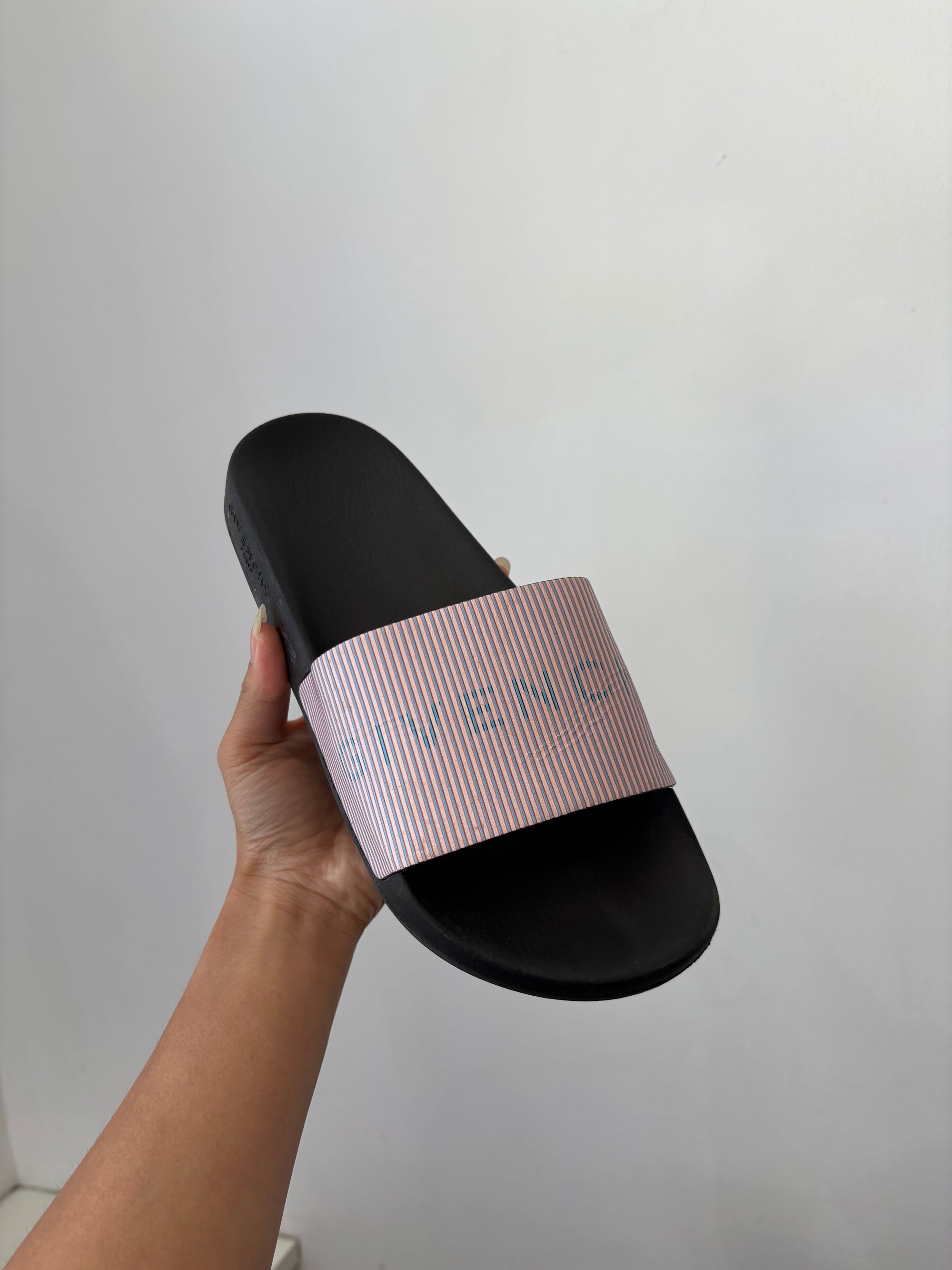 Givenchy Paris Black Pink Metallic Logo Slides, 39