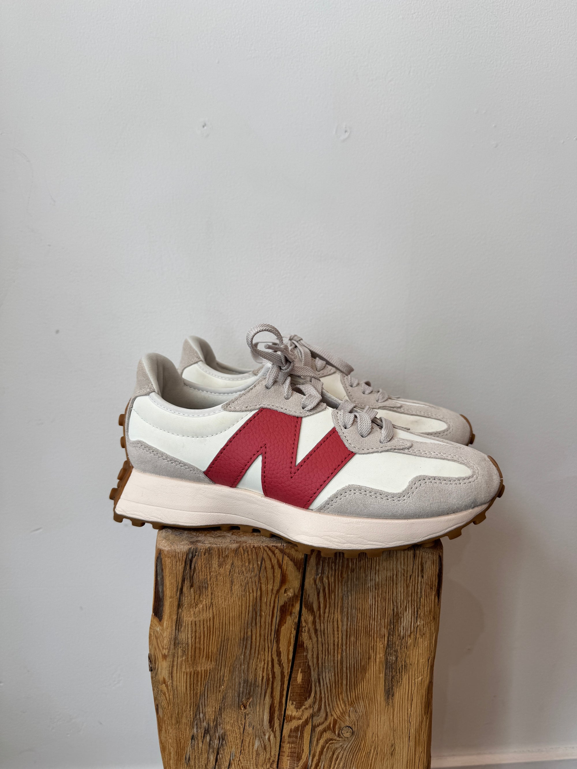 New Balance 327 sneakers, White, Pink, 7