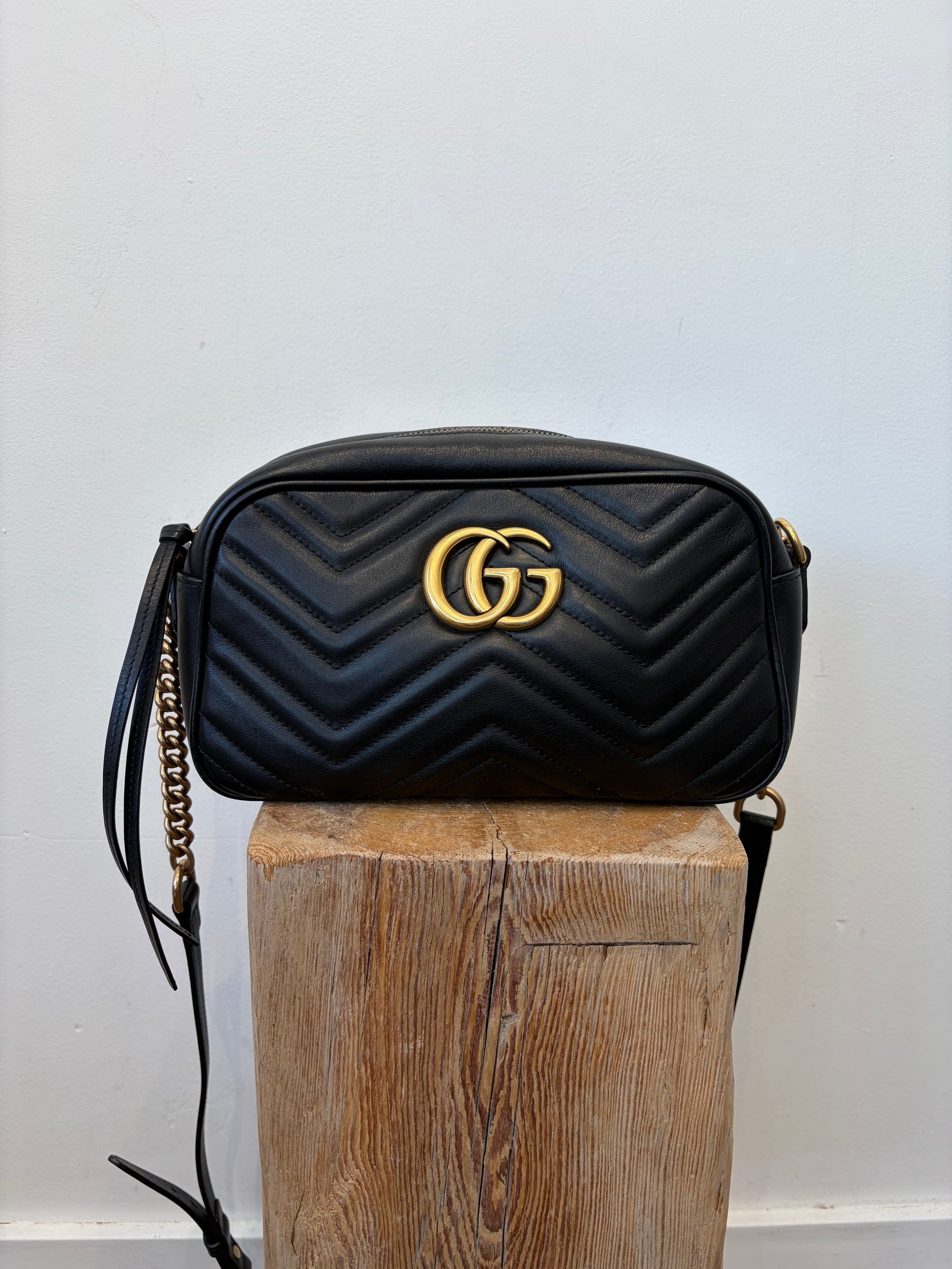 Gucci GG Matelassé Small Camera Bag, Black