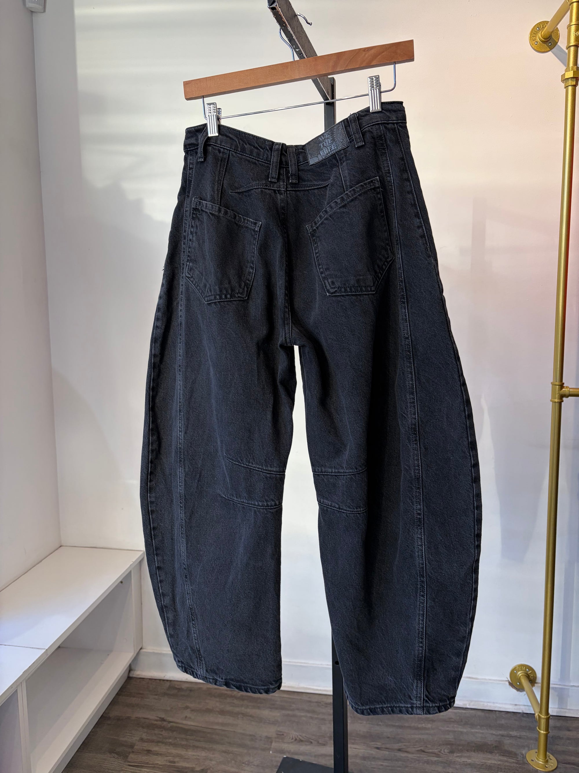 Free People Barrel Jeans, Black, 26