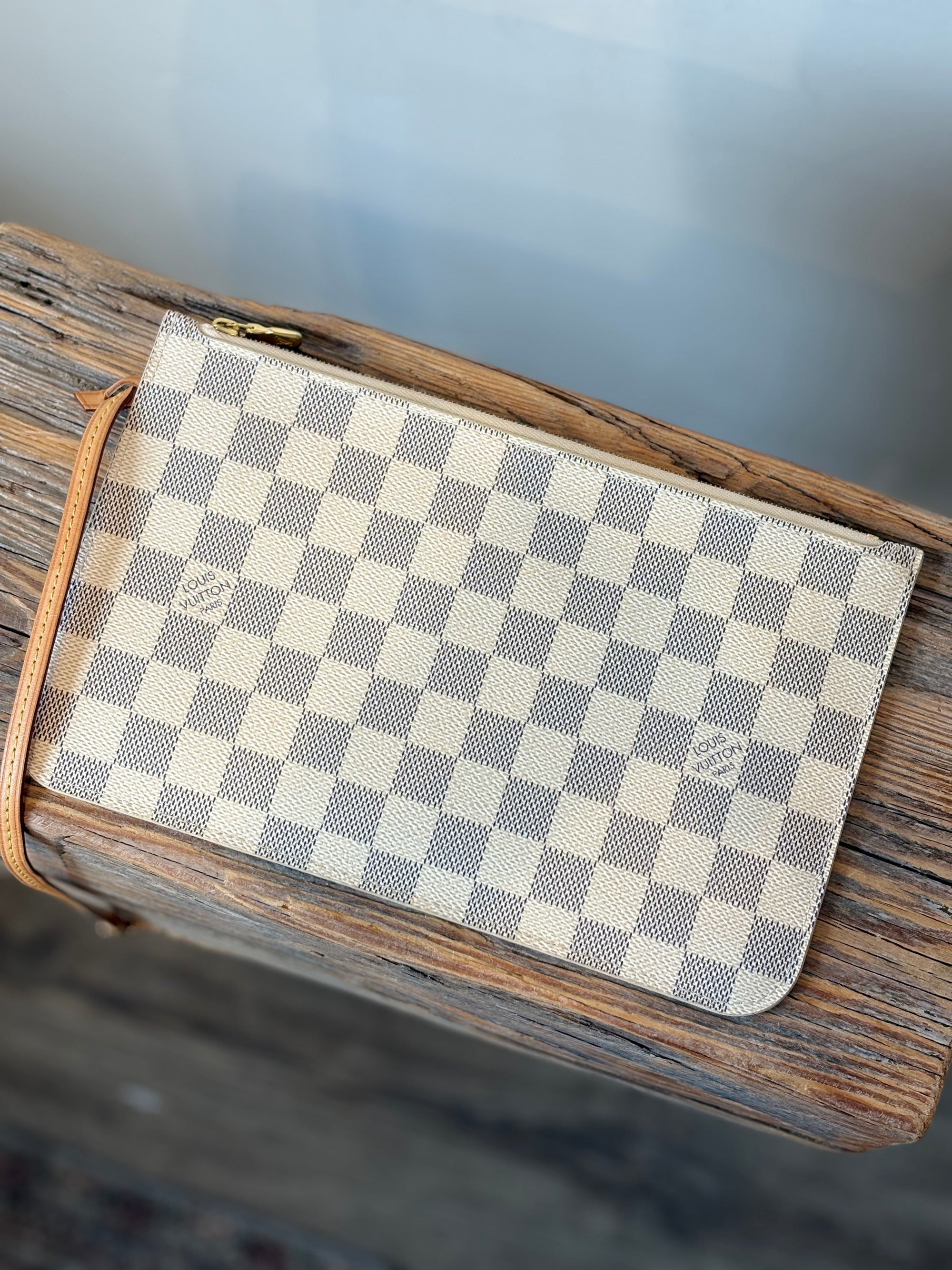 Louis Vuitton Neverfull Pouch, Damier Azur