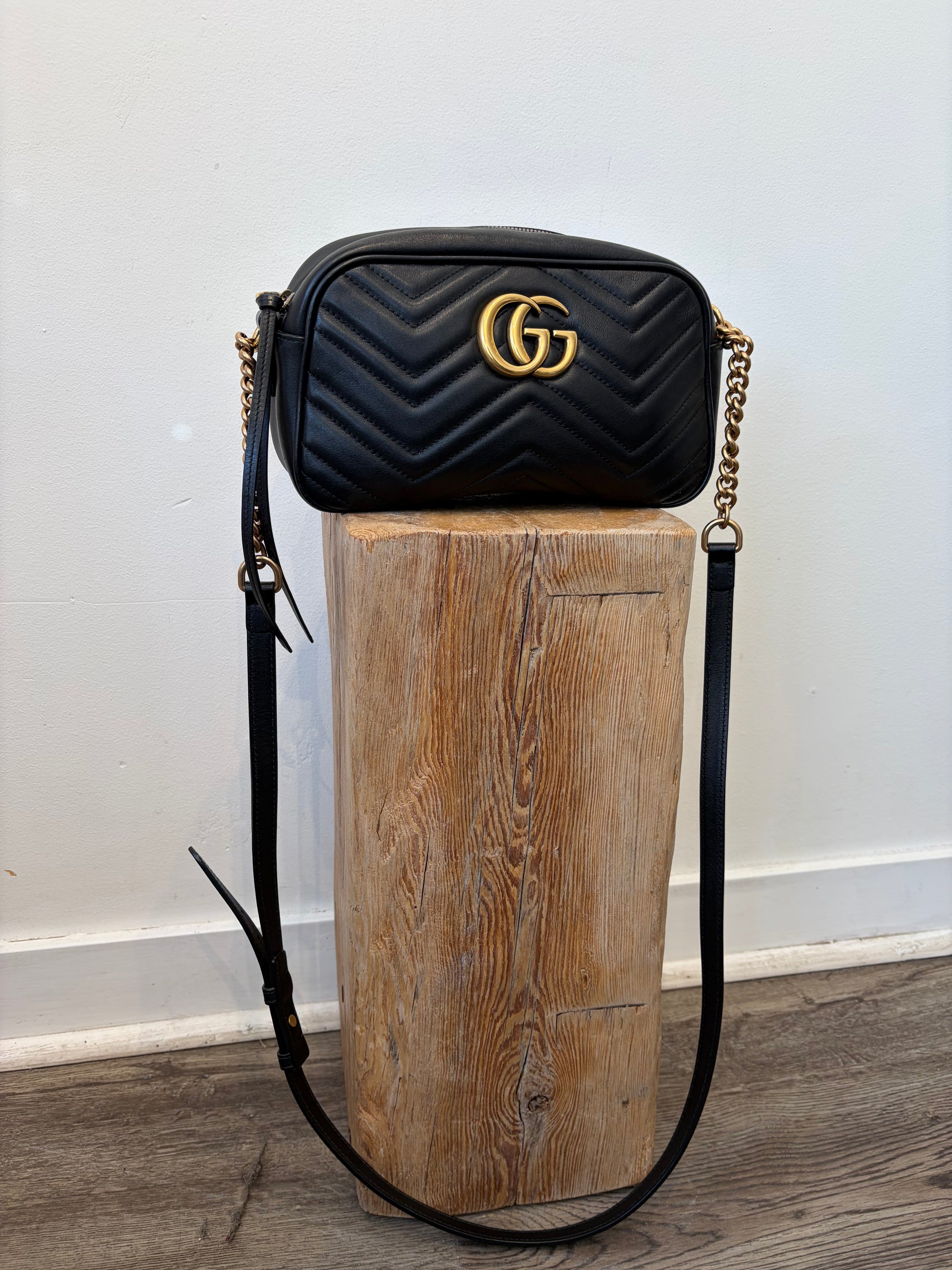 Gucci GG Matelassé Small Camera Bag, Black