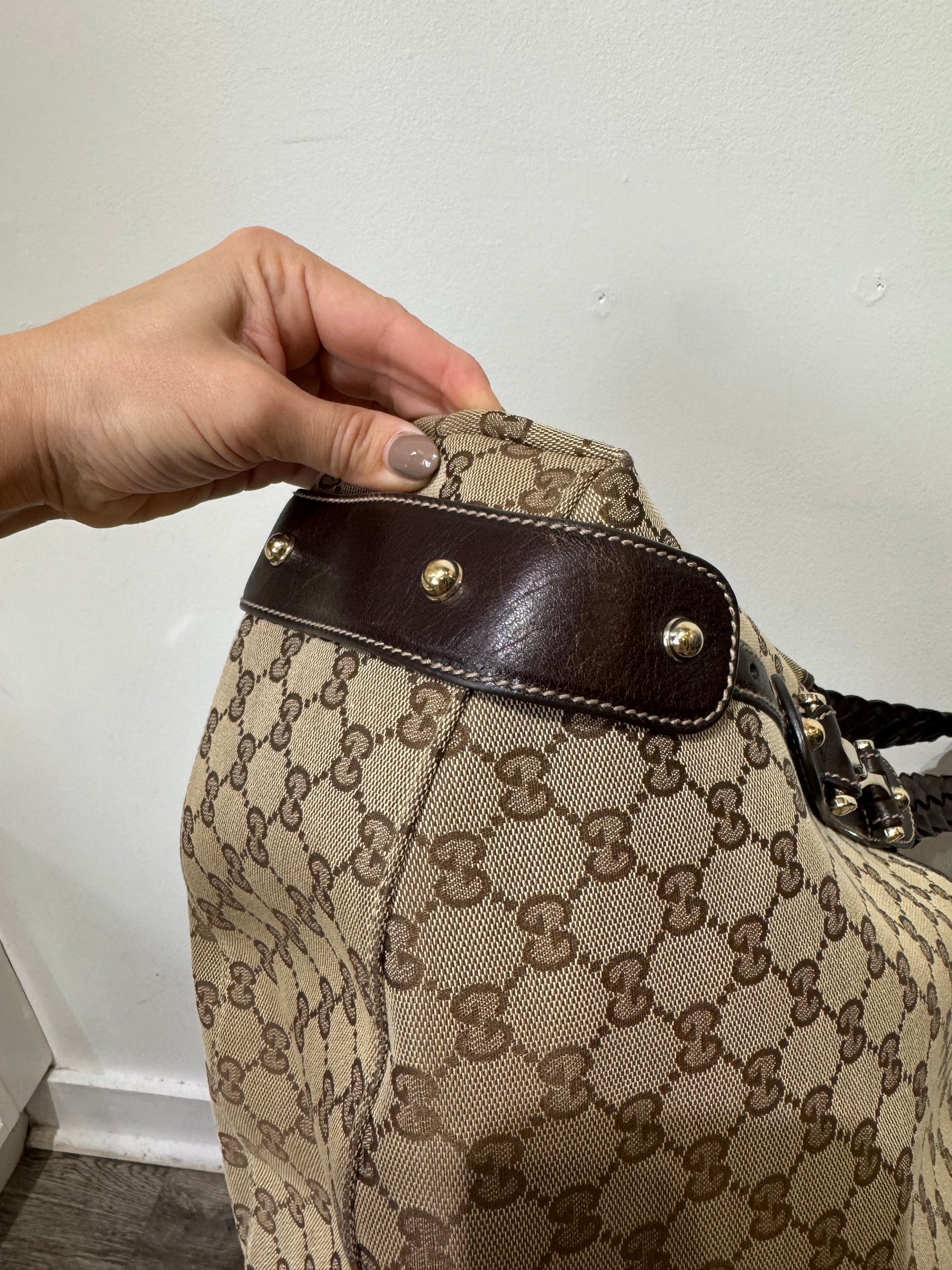 Gucci Pelham Shoulder Bag Brown