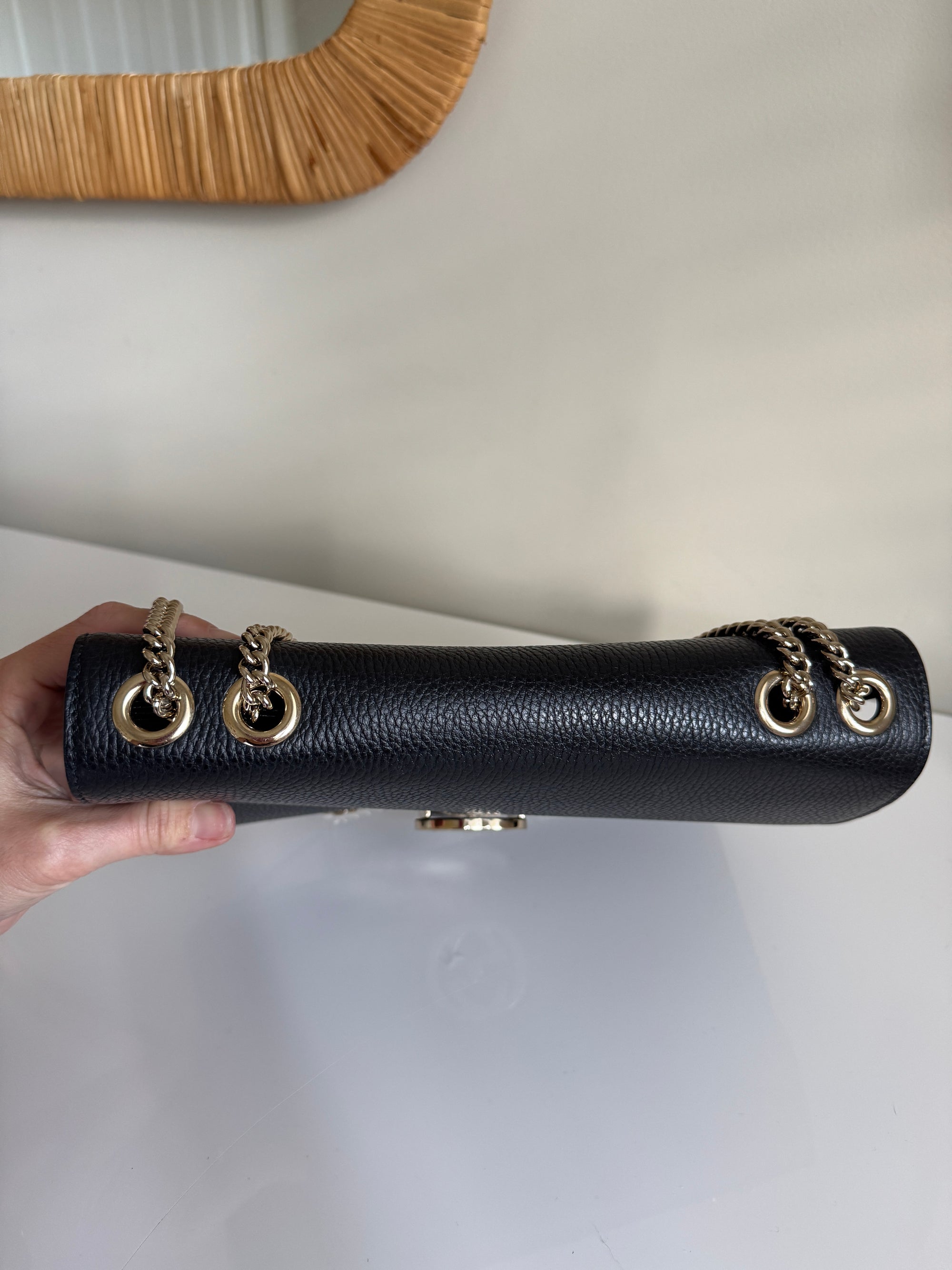 Gucci Interlocking G chain handbag, medium, Black