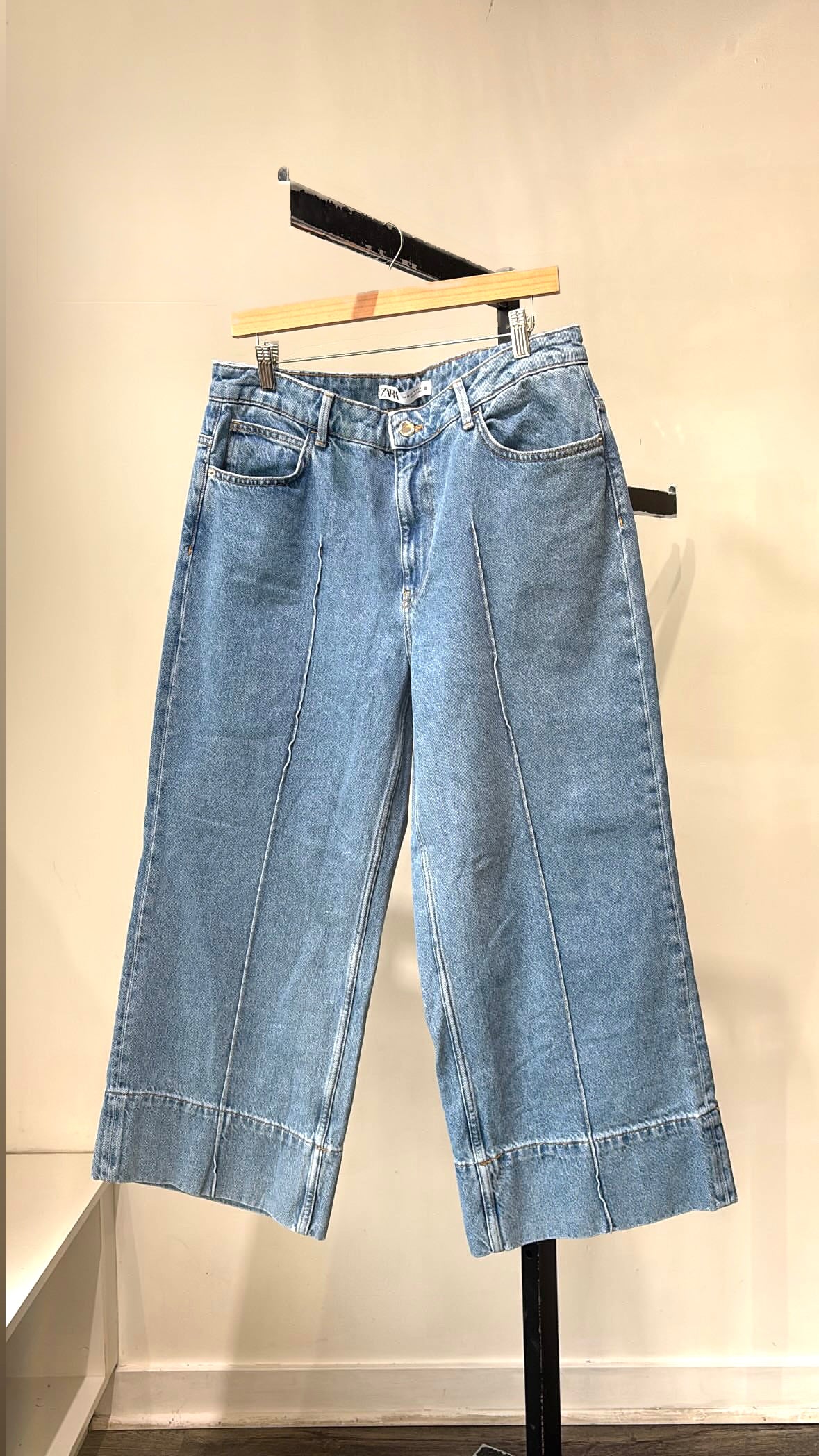 Zara wide leg jeans size 12