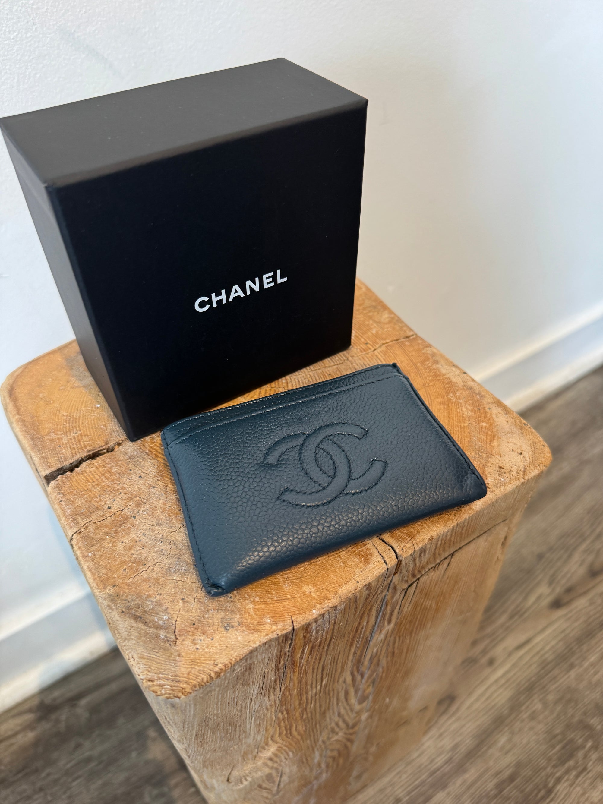 Chanel Navy CC Logo Card Holder in Caviar Leather