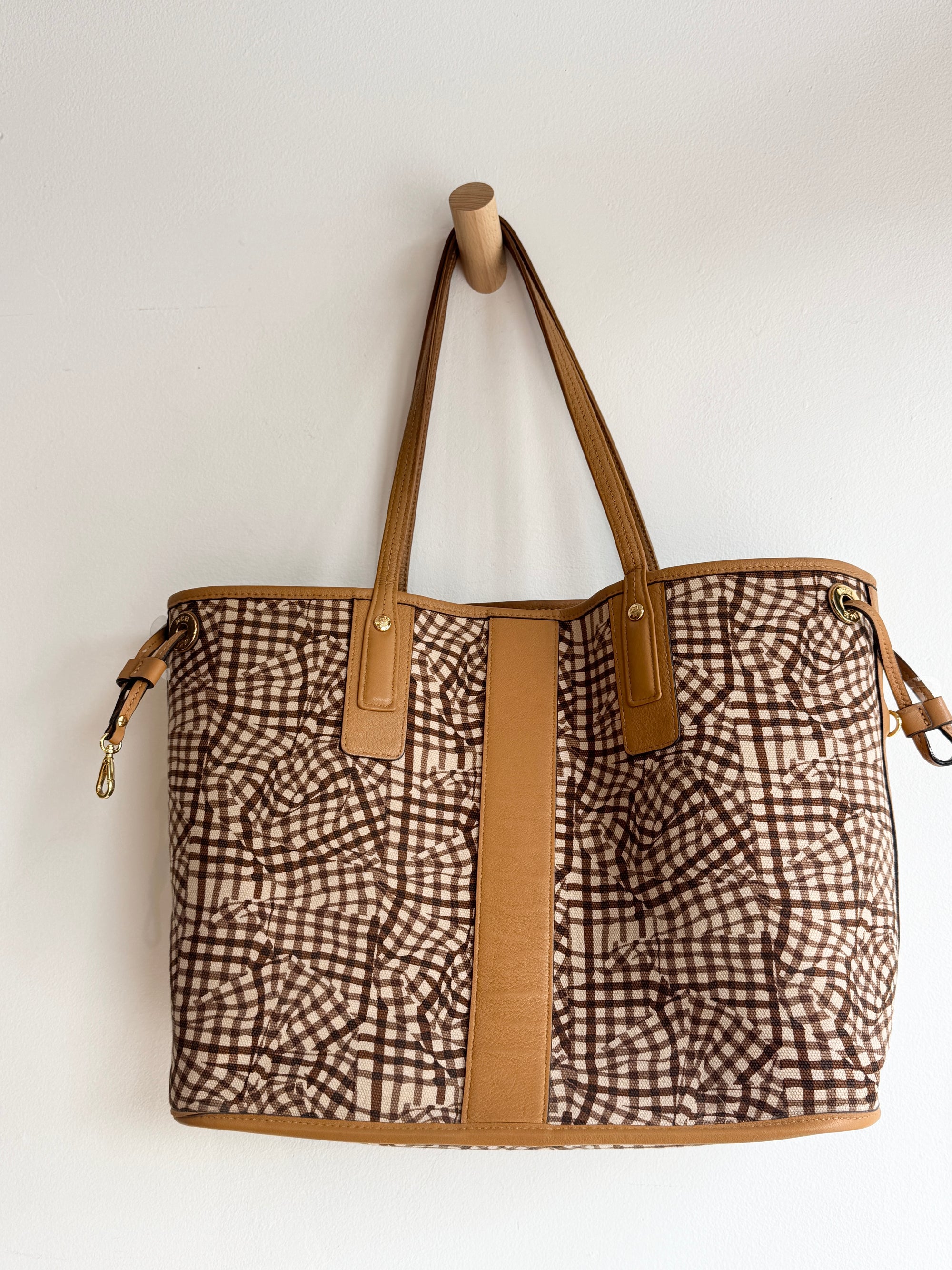 MCM Medium Liz Reversible Shopper Brown