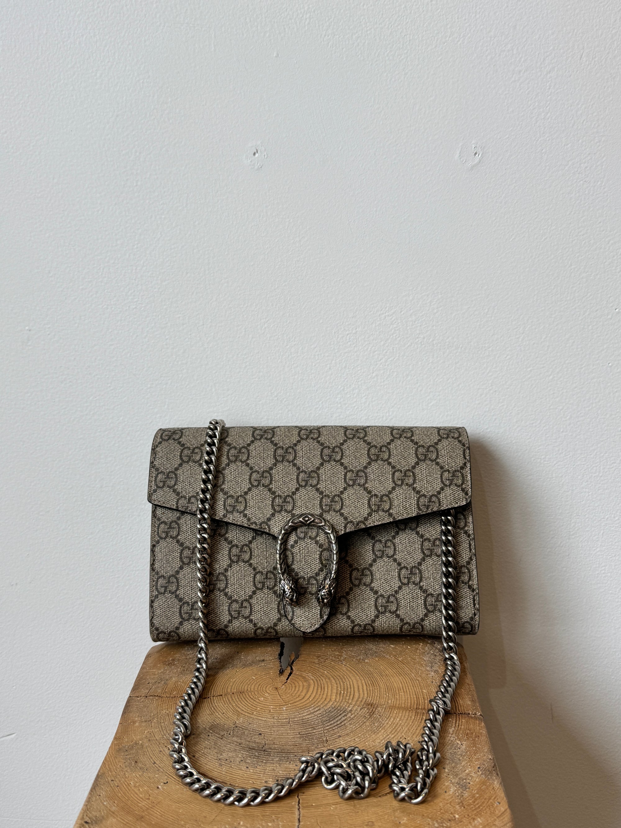 Gucci Dionysus Wallet on Chain Beige