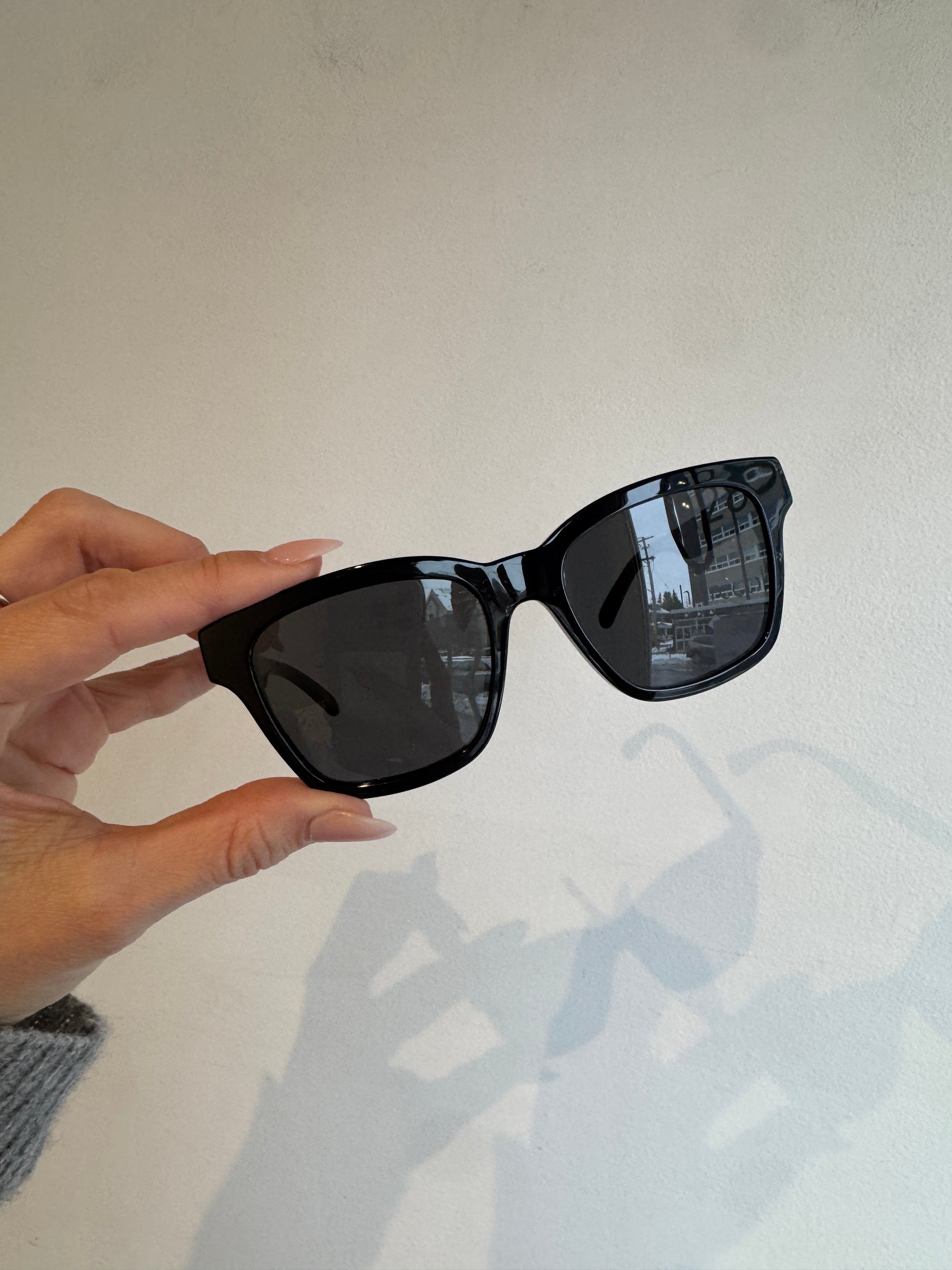 Louis Vuitton Essential Square Sunglasses, Black
