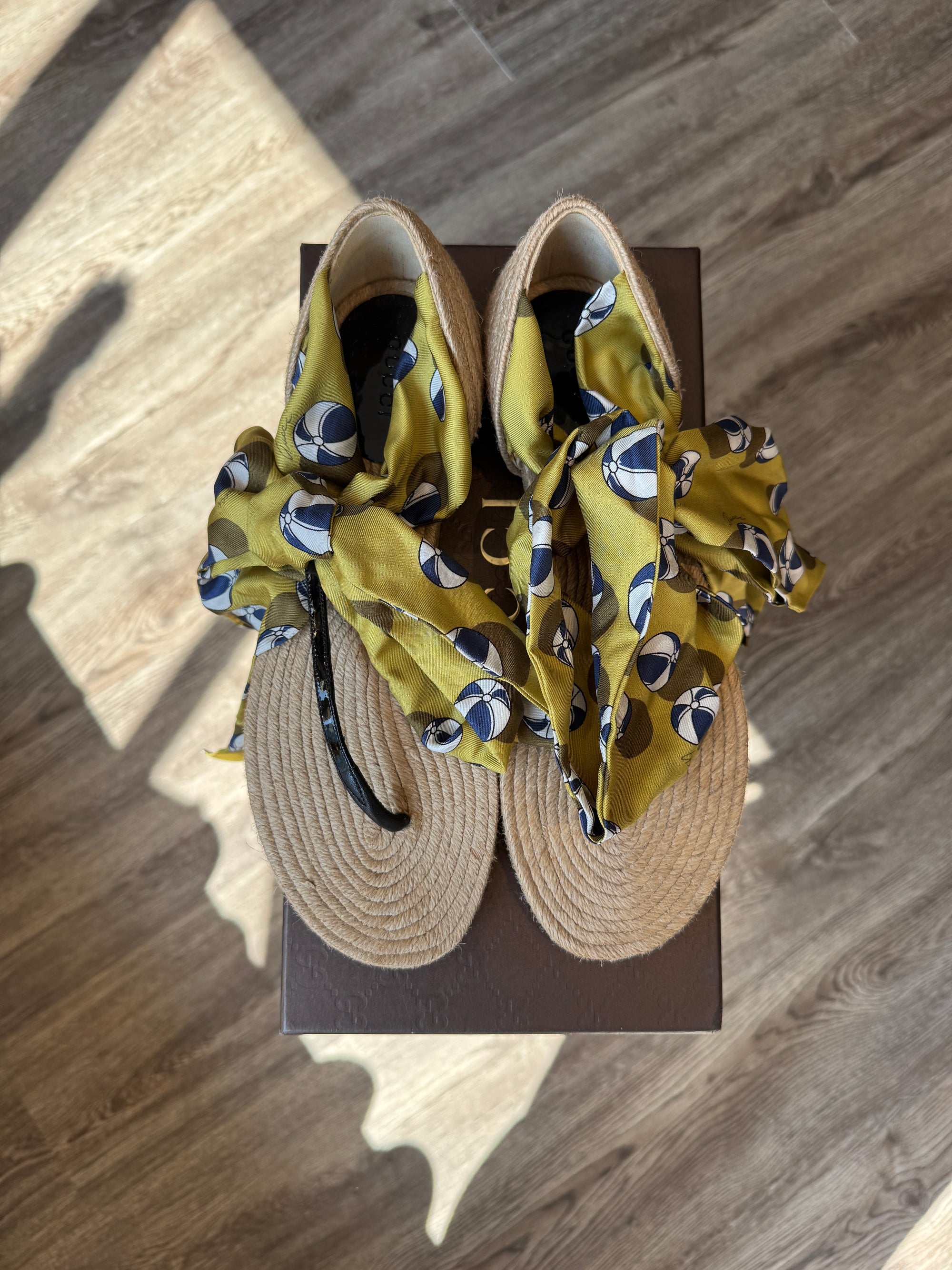 Gucci beach ball satin ankle wrap espadrille Beige/Green, 39