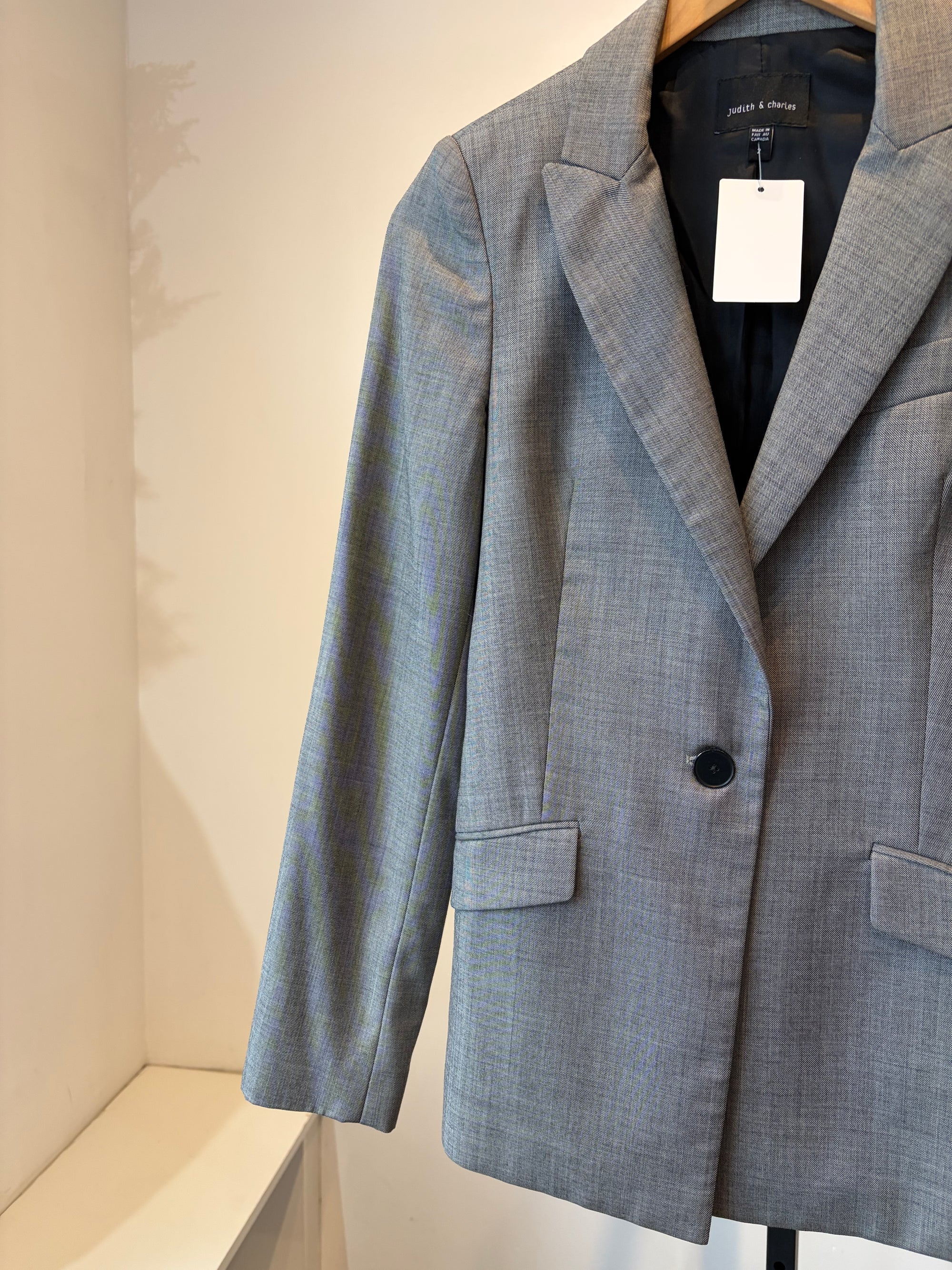 Judith & Charles, 100% wool Exterior Fitted Blazer, Grey, 2