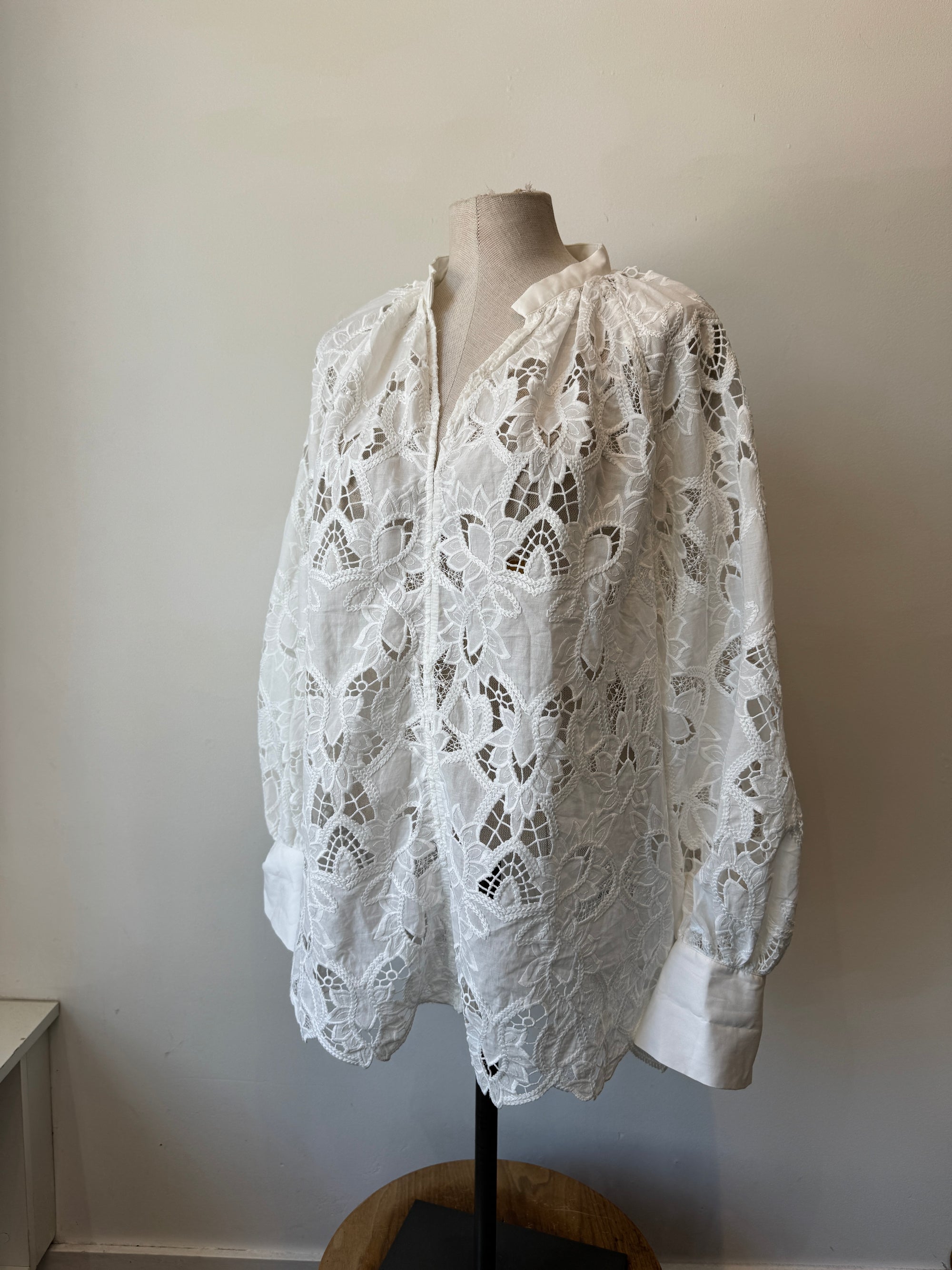 H&M White Floral Eyelet Tunic, S
