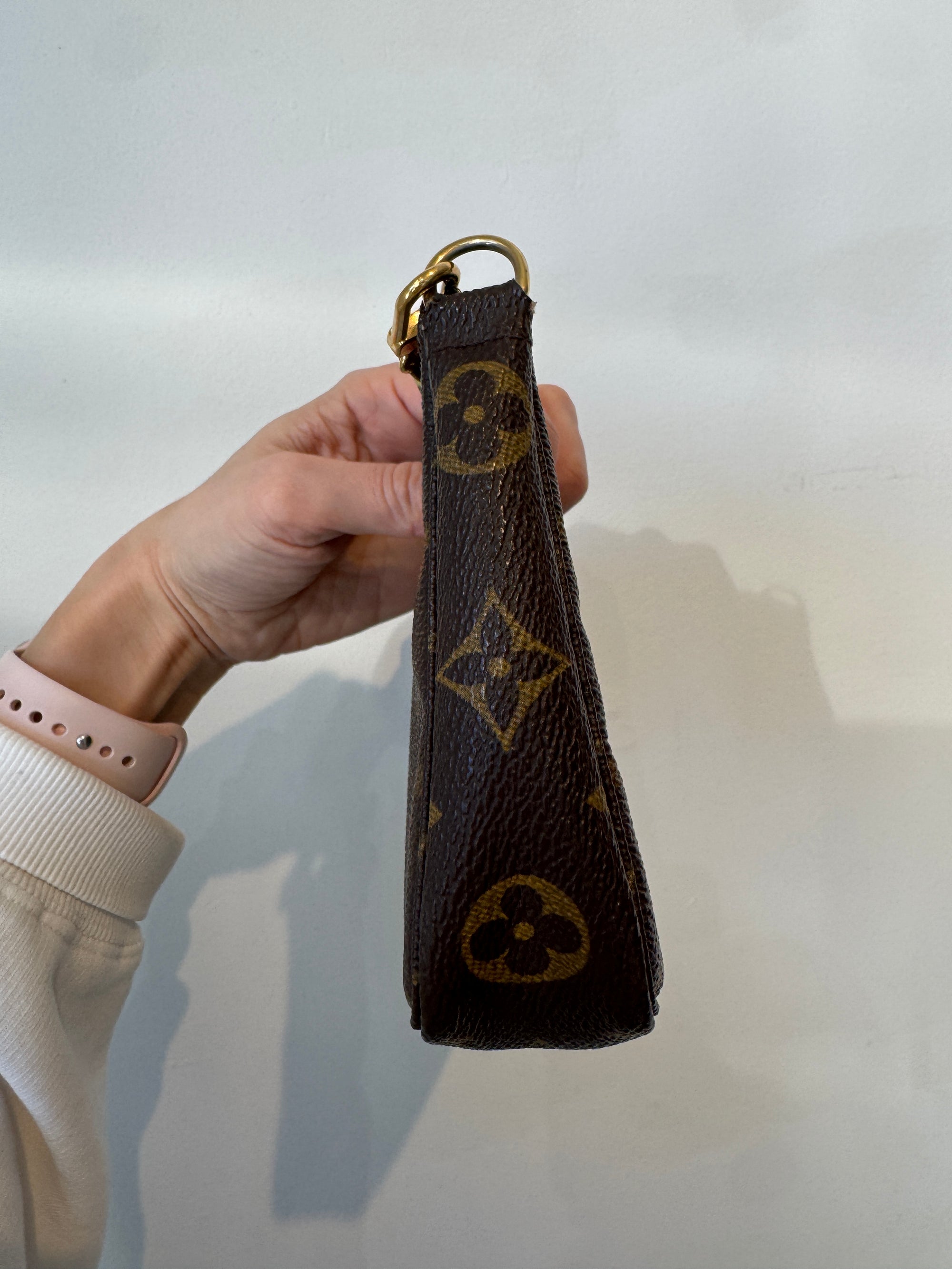 Louis Vuitton Pochette 2002, Brown Monogram