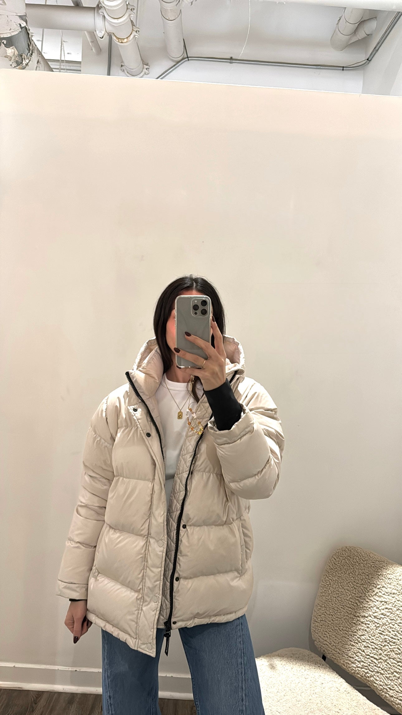 TNA Super Puff Jackets Hi Gloss Cream, Large