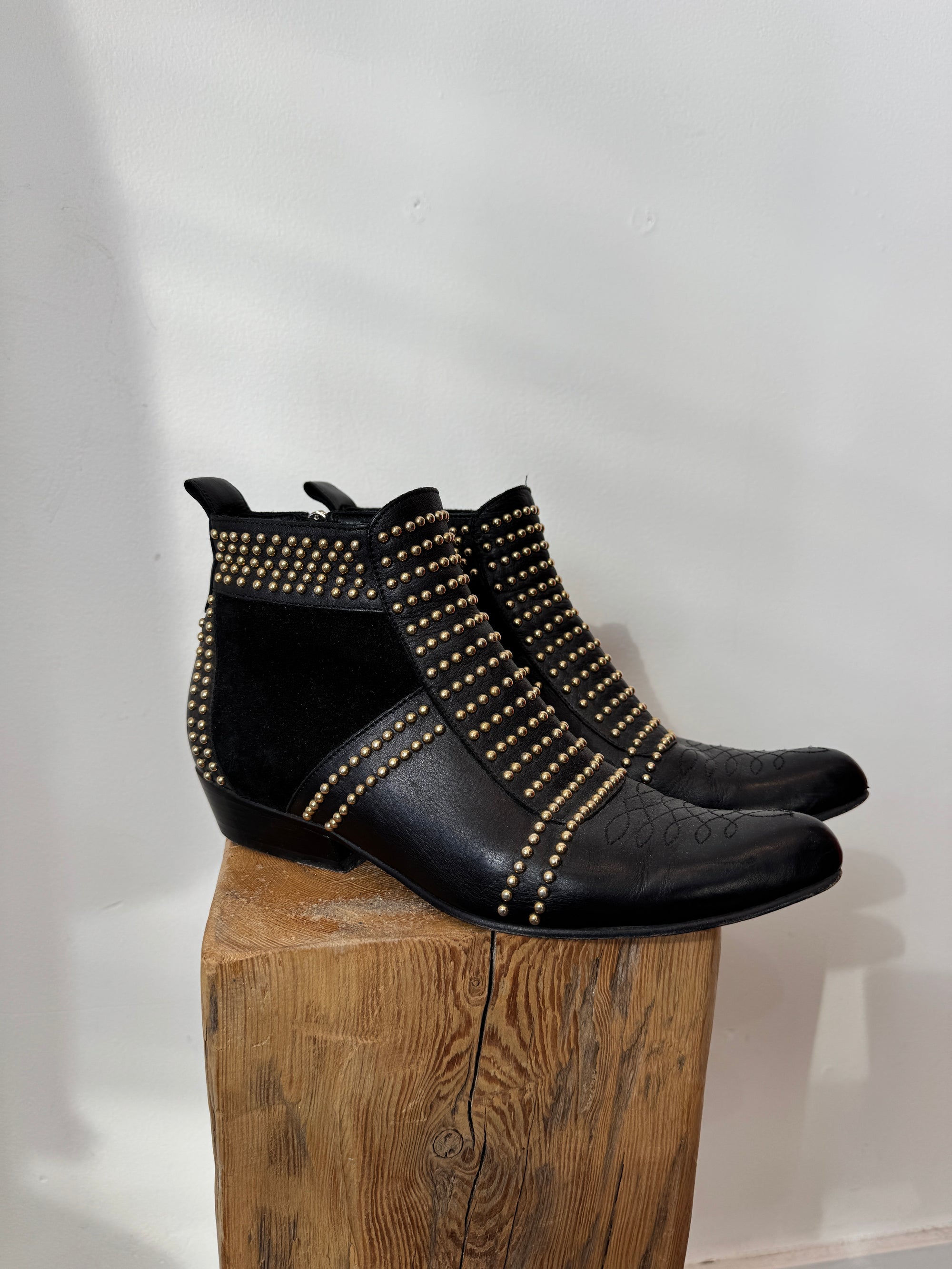 Anine Bing Charlie studded ankle boots, Black, 38