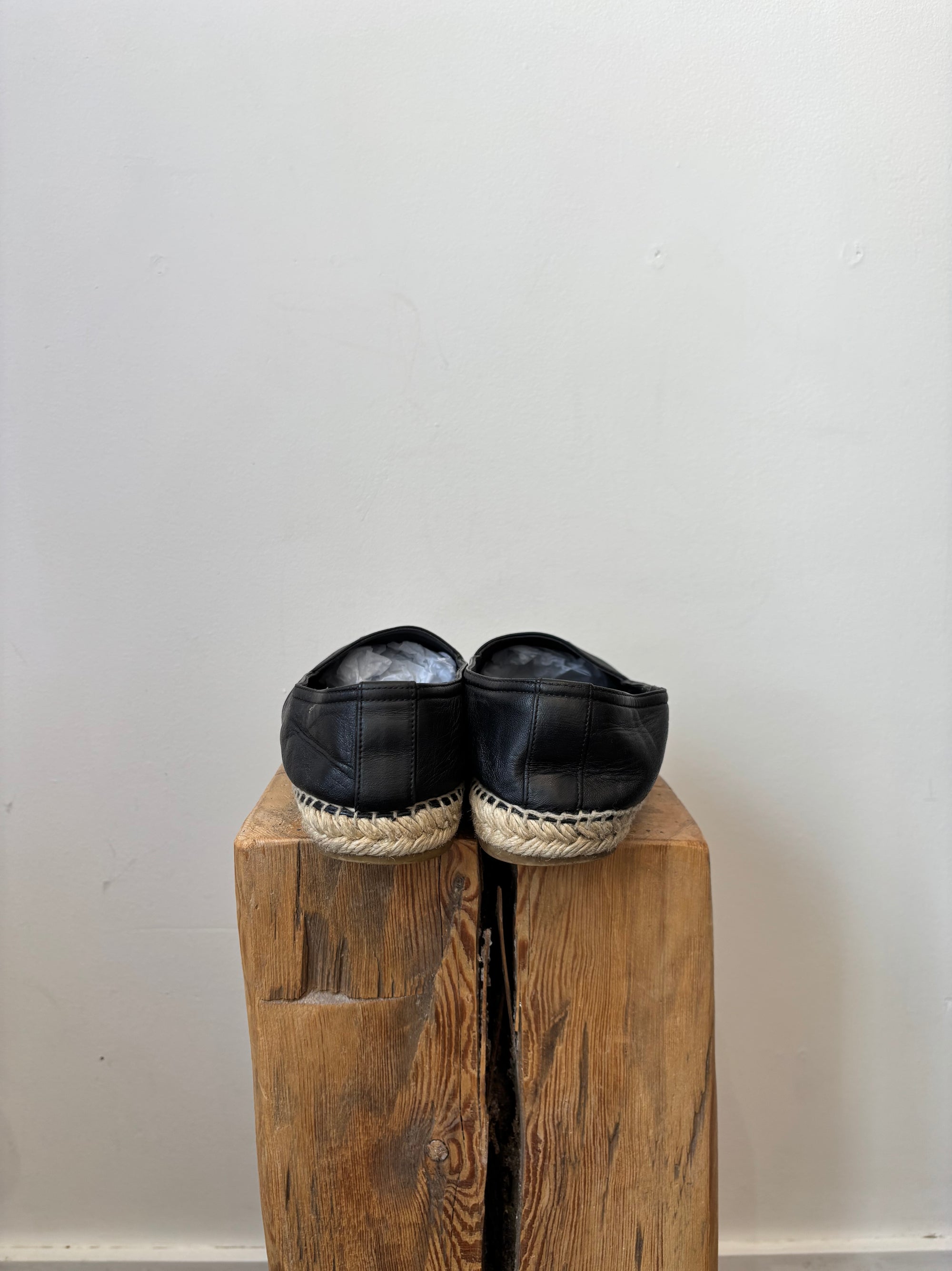 Yves Saint Laurent Logo Flat Espadrilles, Black, 40